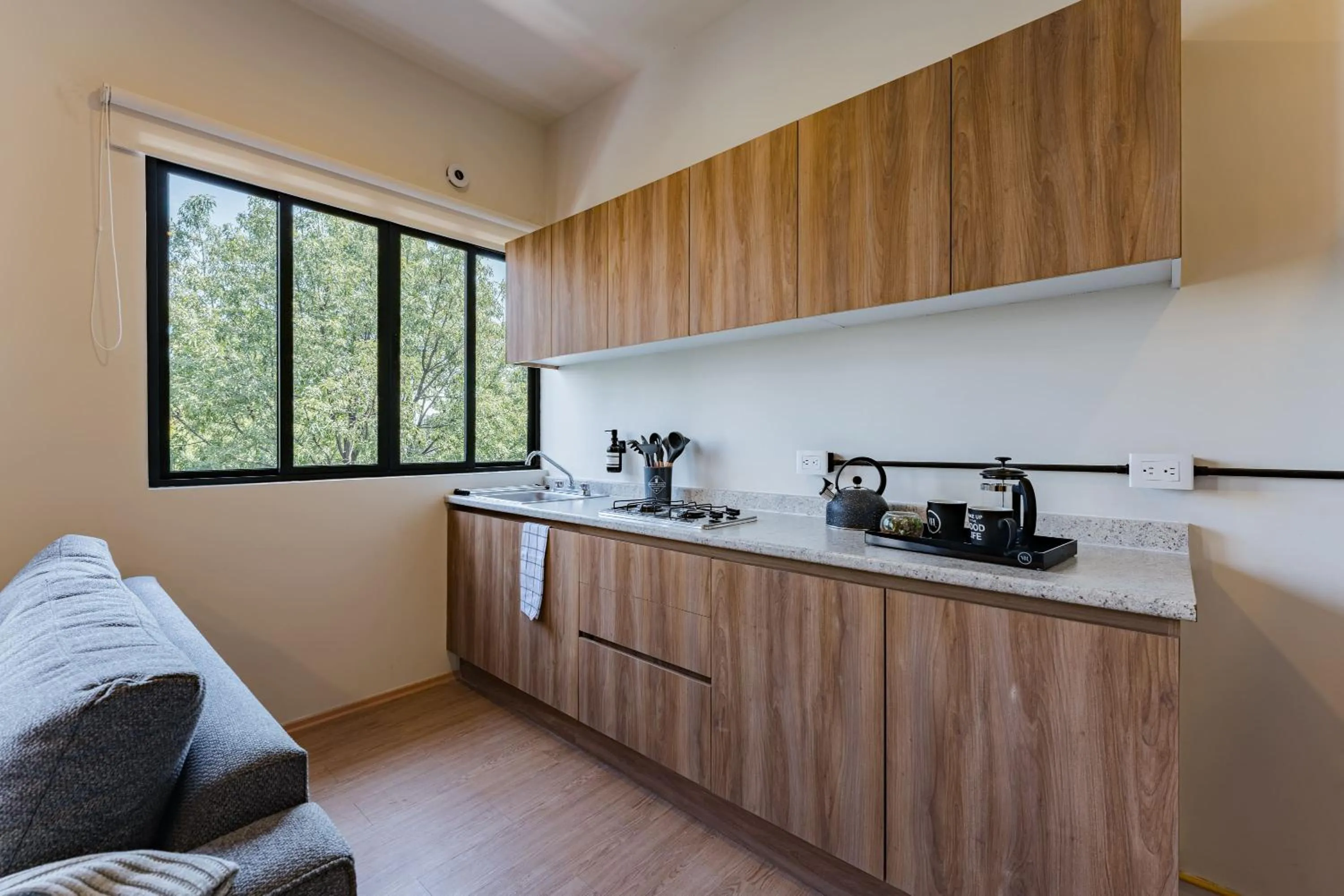 Kitchen or kitchenette in Mariano Escobedo Apartments by VH