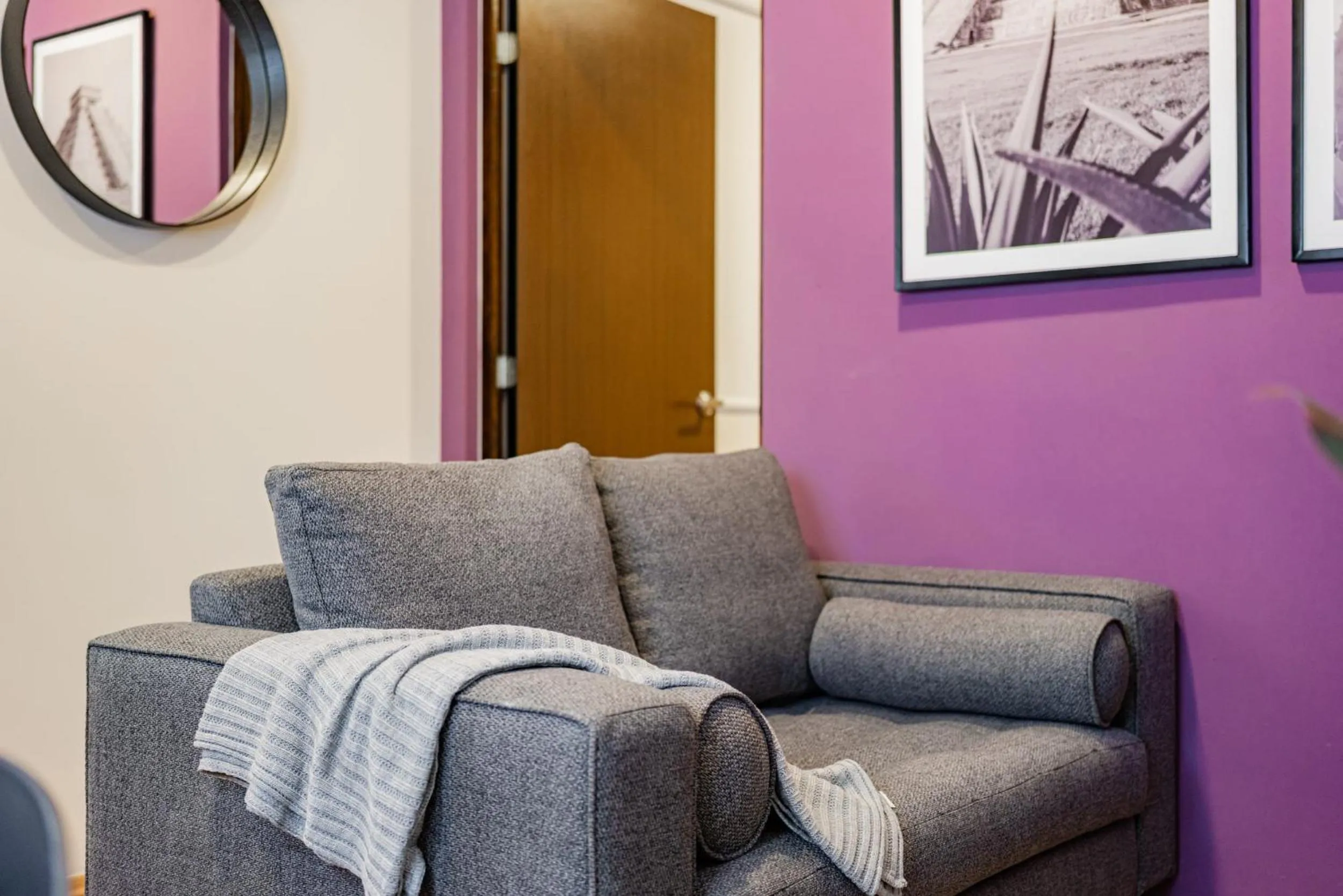 Living room in Mariano Escobedo Apartments by VH