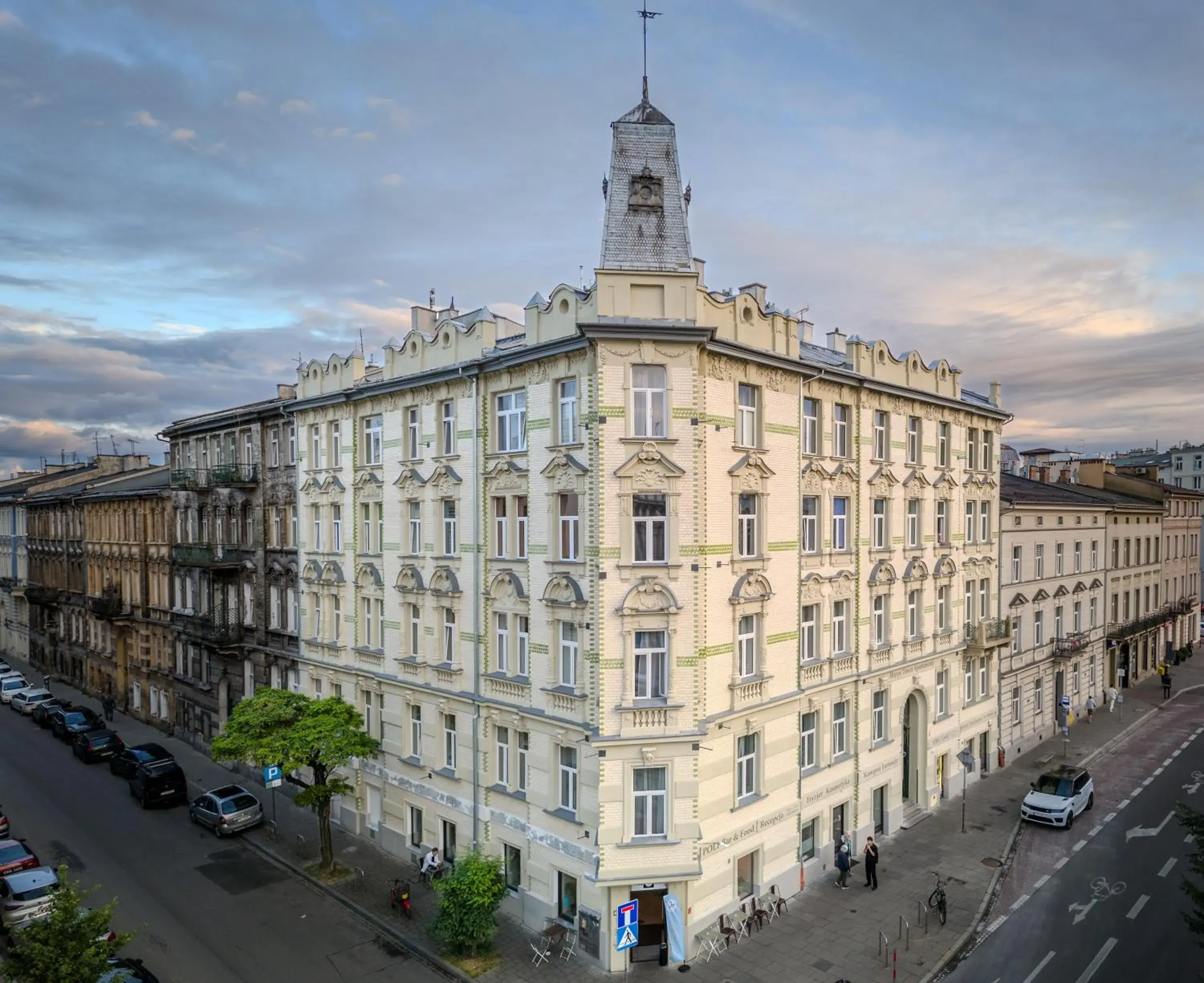 Property building in Happy Tower Property building in Happy Tower