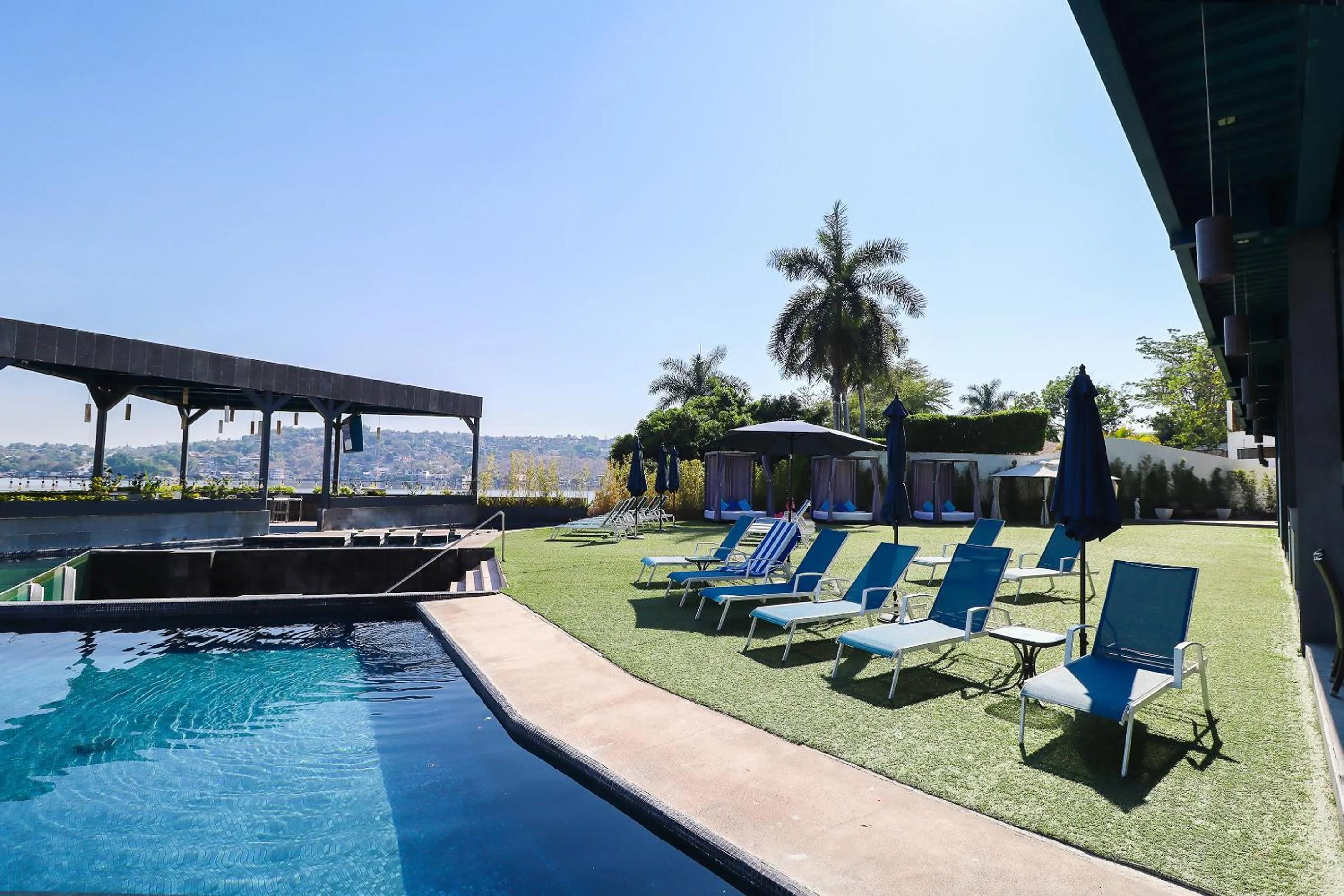 Day in Vlú Hotel Tequesquitengo