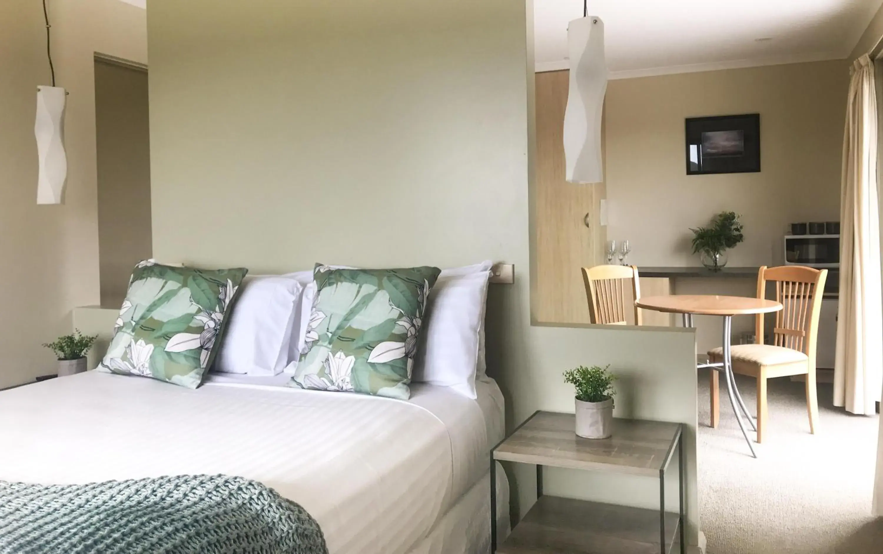 Suite with Spa Bath in Gordon Gateway Suite with Spa Bath in Gordon Gateway