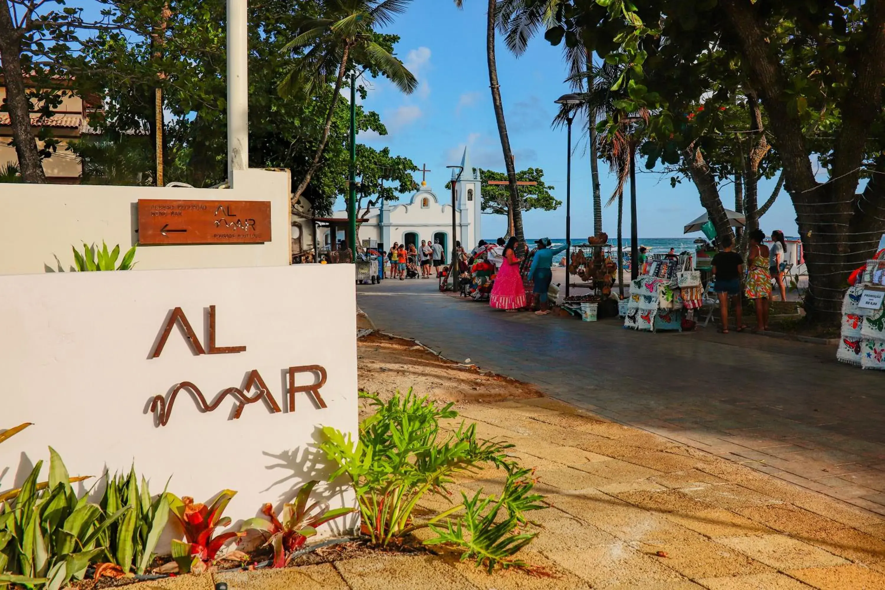 Facade/entrance in AL MAR SUÍTES Facade/entrance in AL MAR SUÍTES