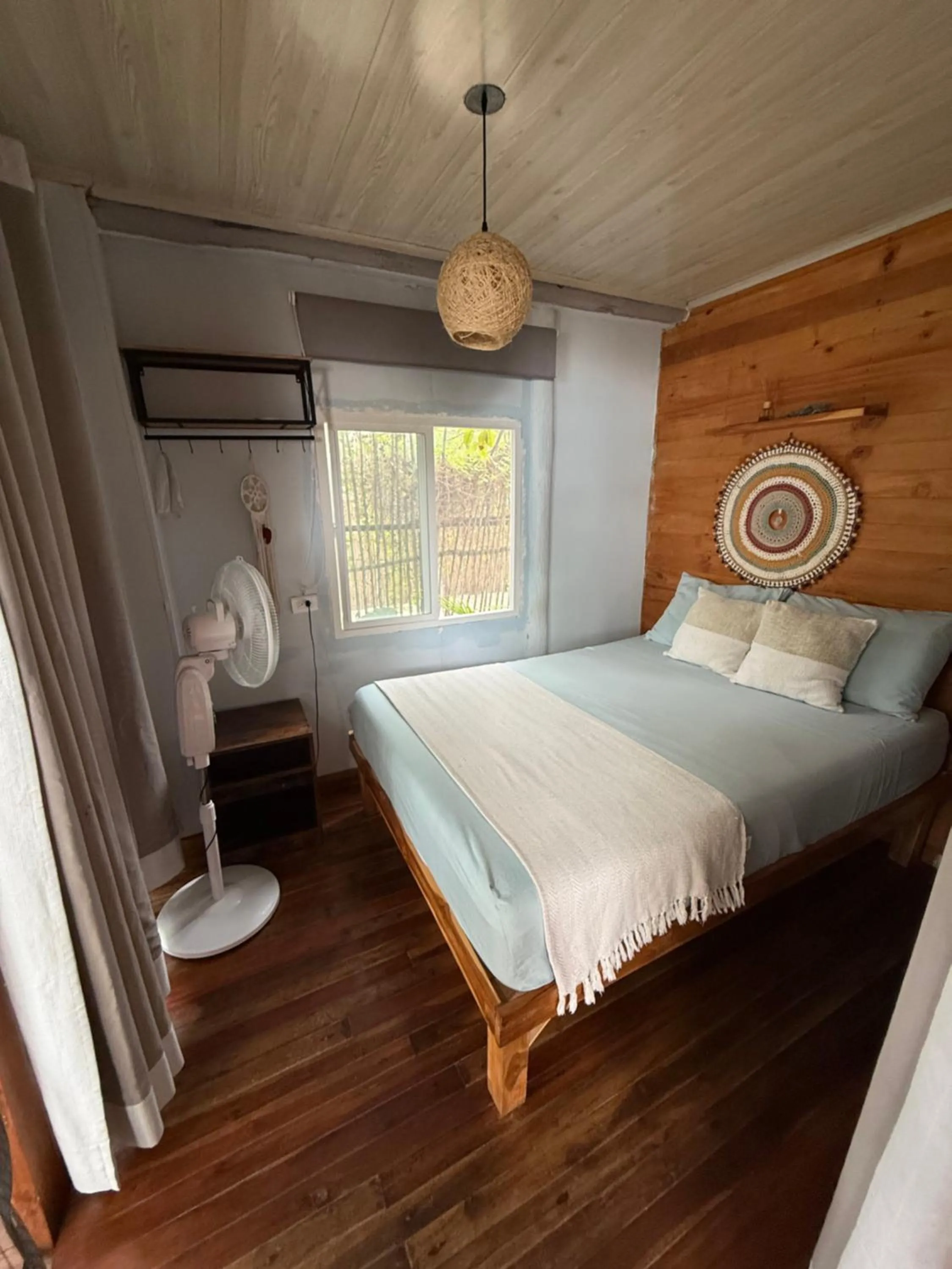 Shower, Bed in Thani Ecobeach Barú