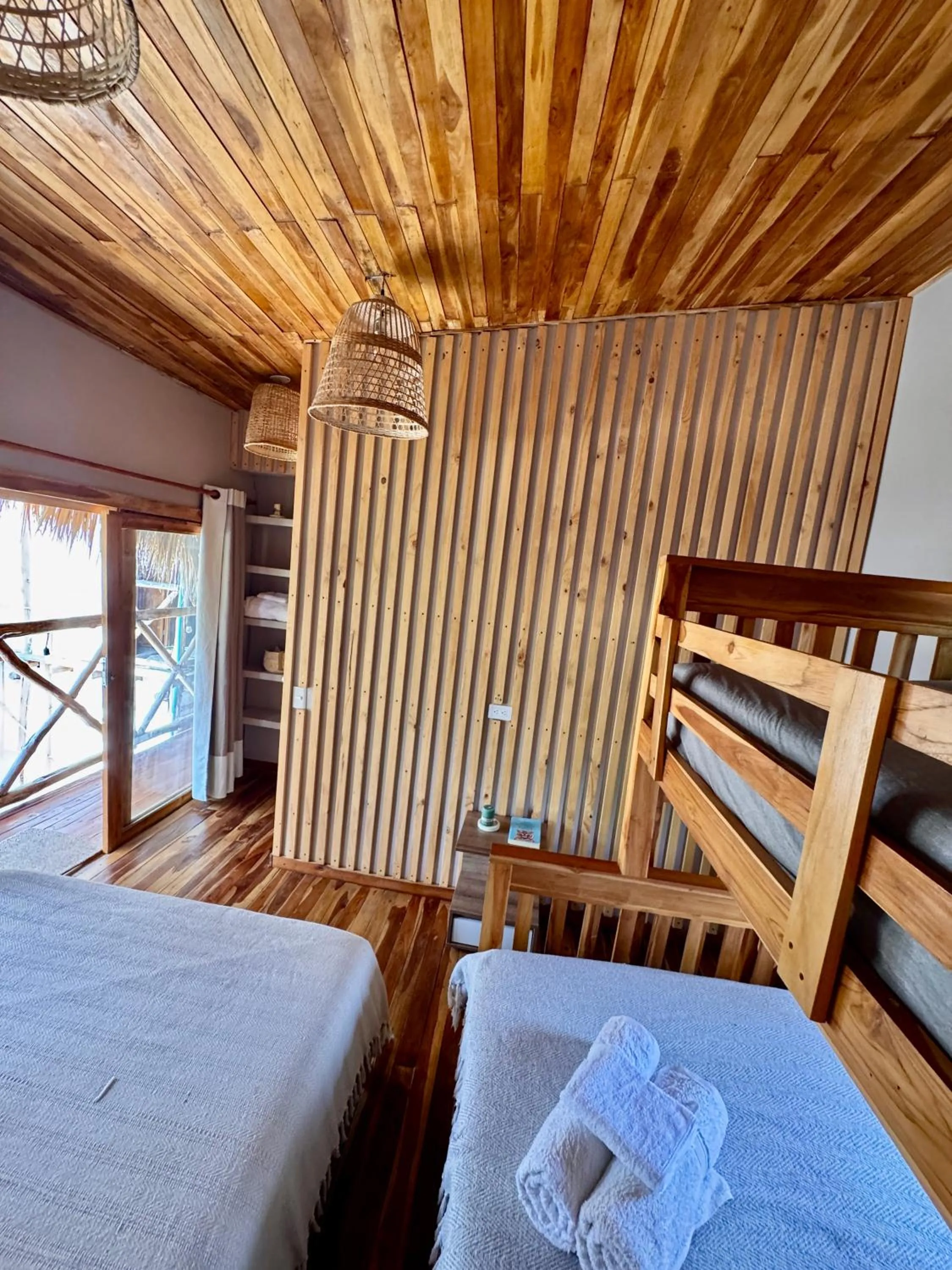Bed in Thani Ecobeach Barú