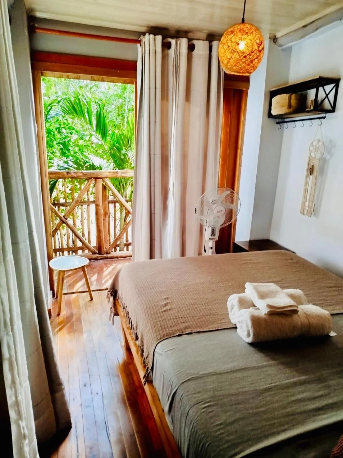 Bed in Thani Ecobeach Barú