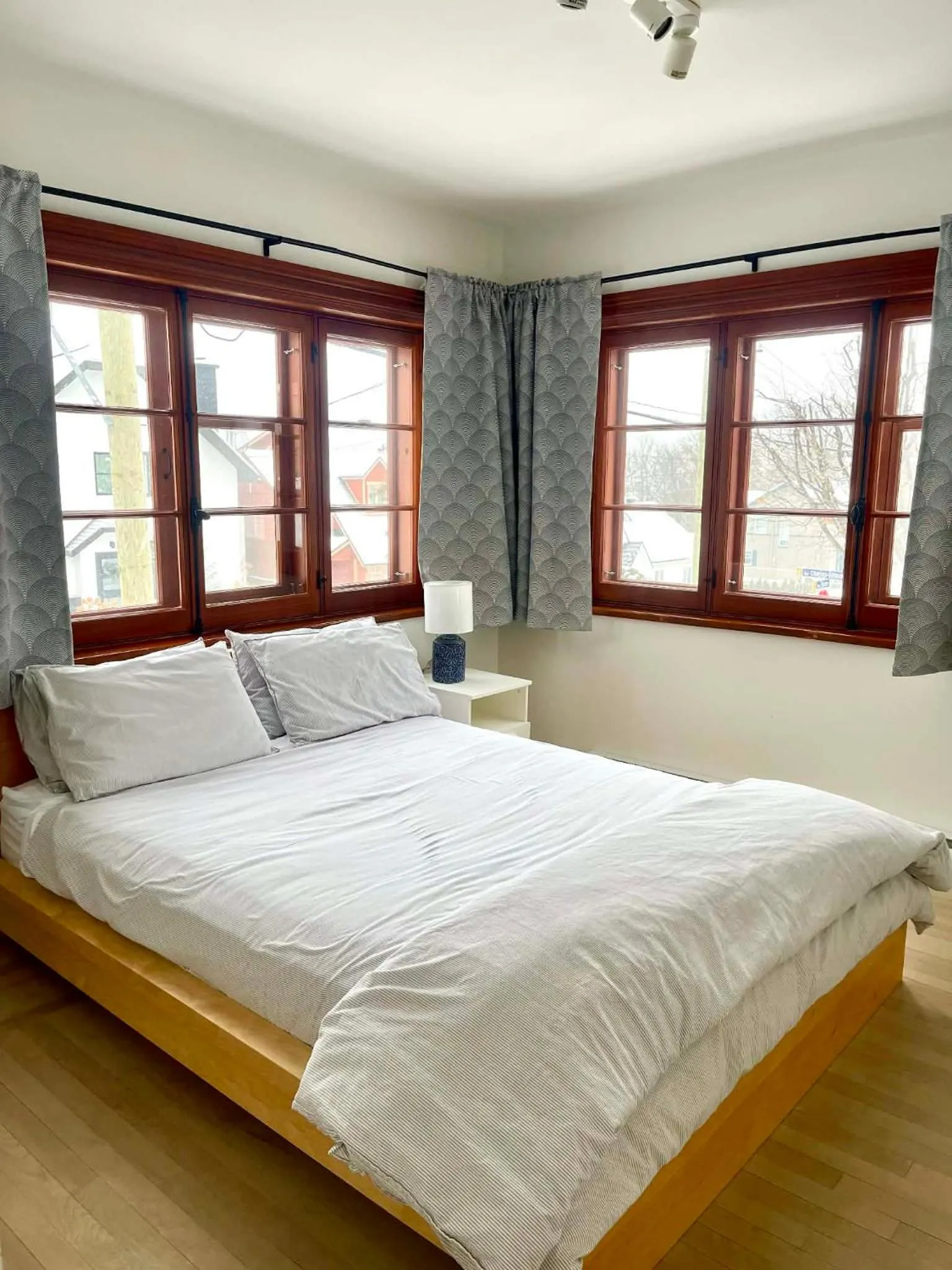 Bed in Magnifique appartement Vieux-Lévis