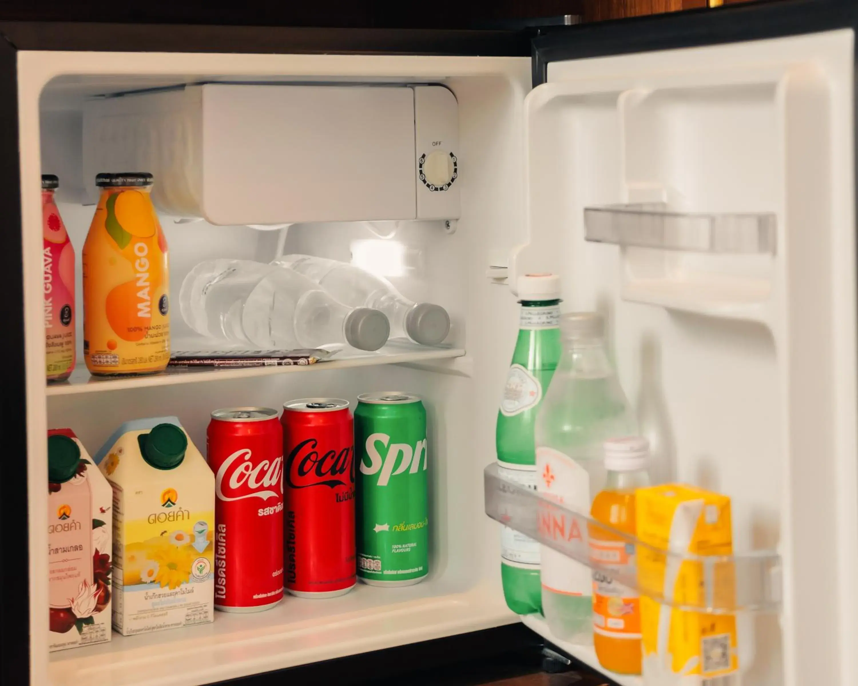 Deluxe Twin Room in CHINO@NIMMAN Luxury Boutique Hotel Deluxe Twin Room in CHINO@NIMMAN Luxury Boutique Hotel