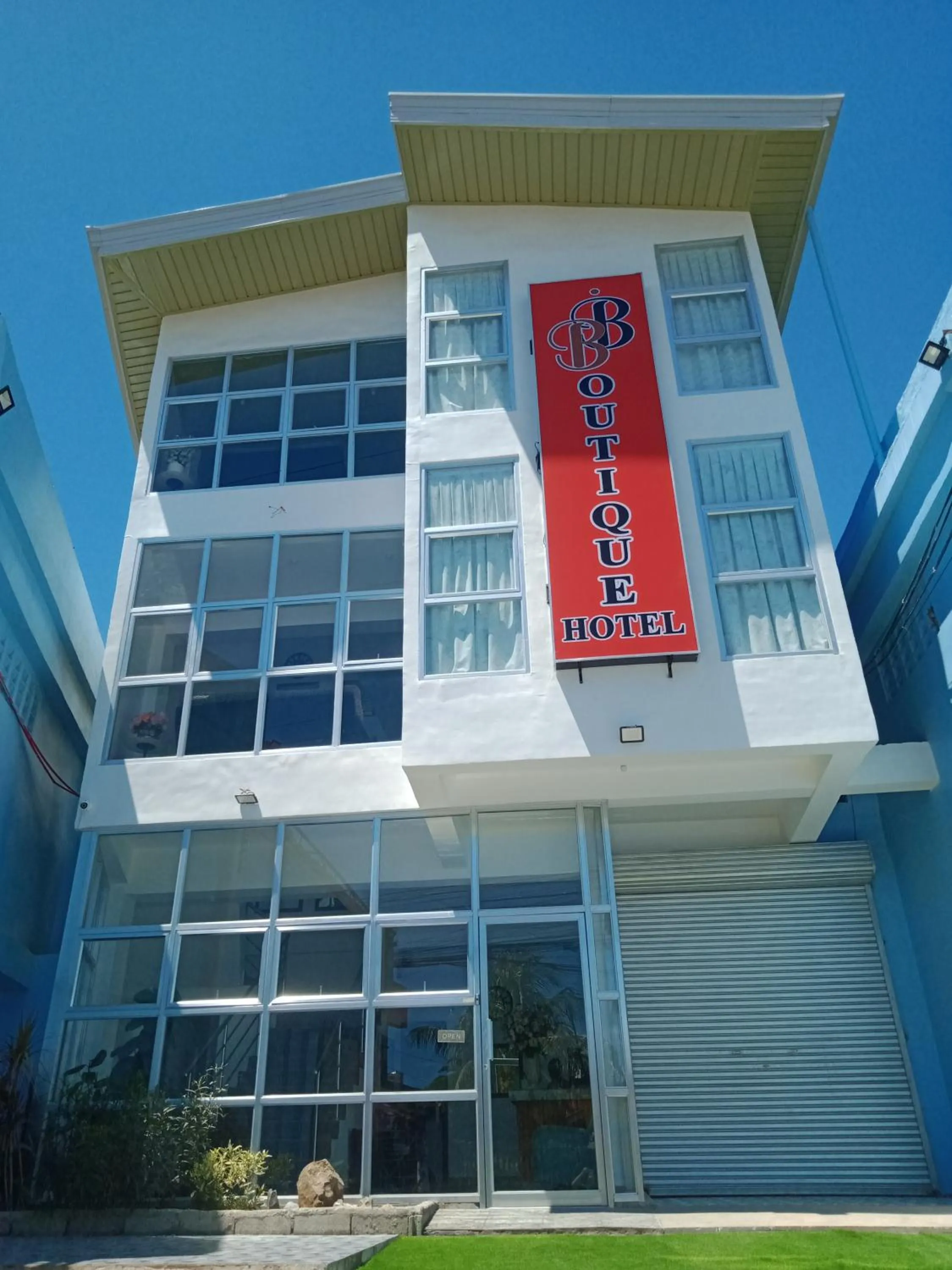 Facade/entrance in BBoutique Hotel