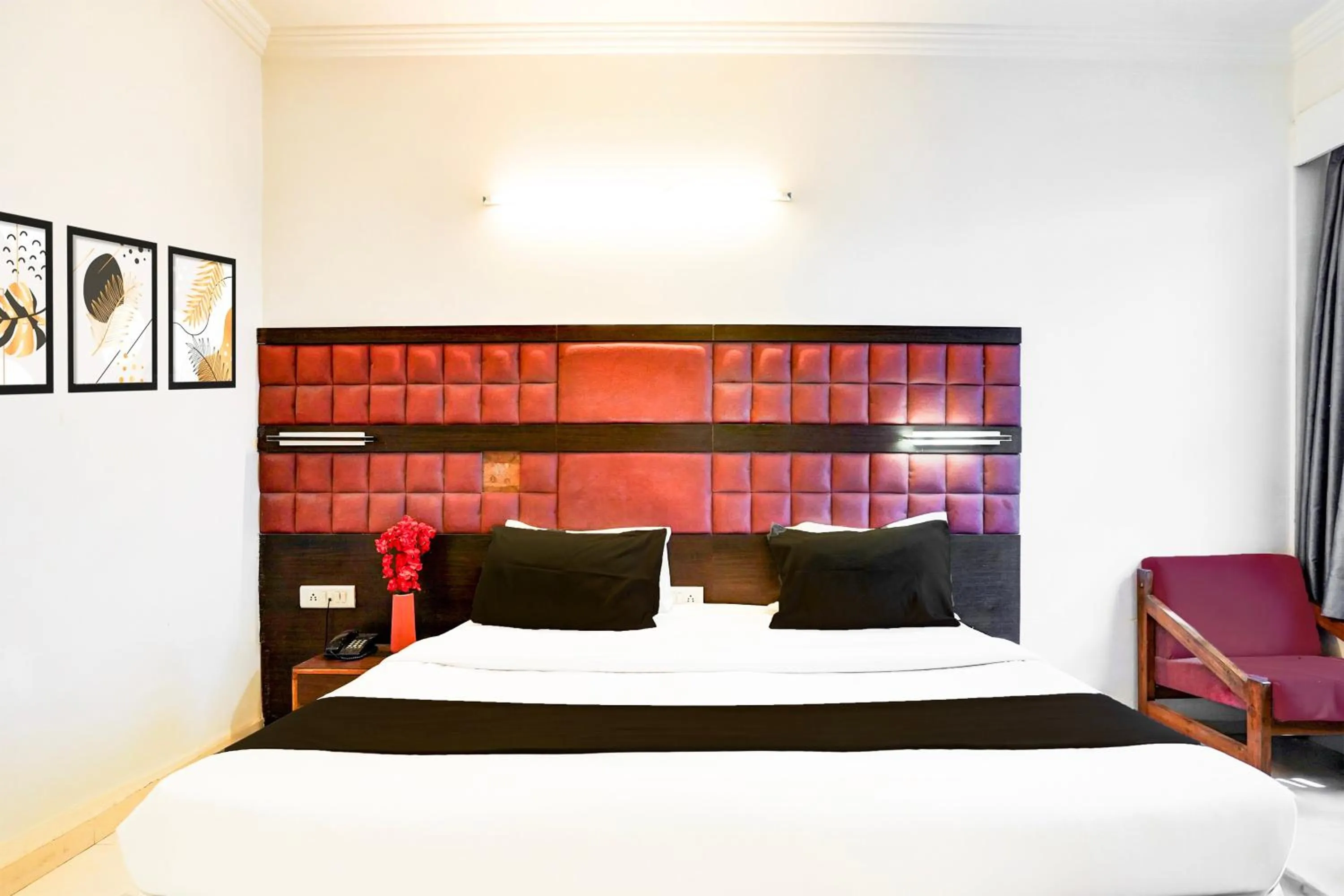 Bedroom, Bed in Super Collection O Maninagar Formerly Park Land