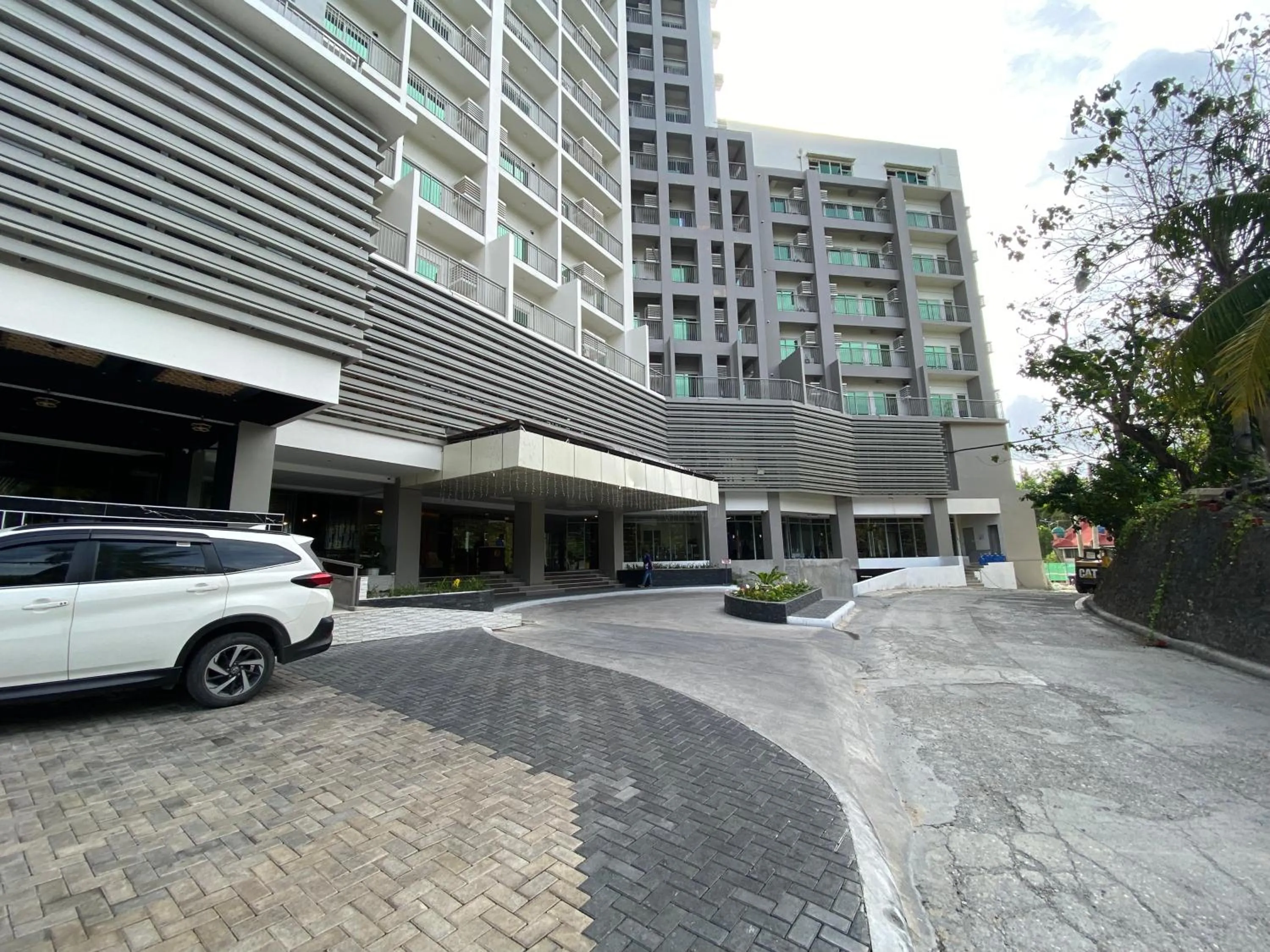 Property building in Hayat Sky Towers