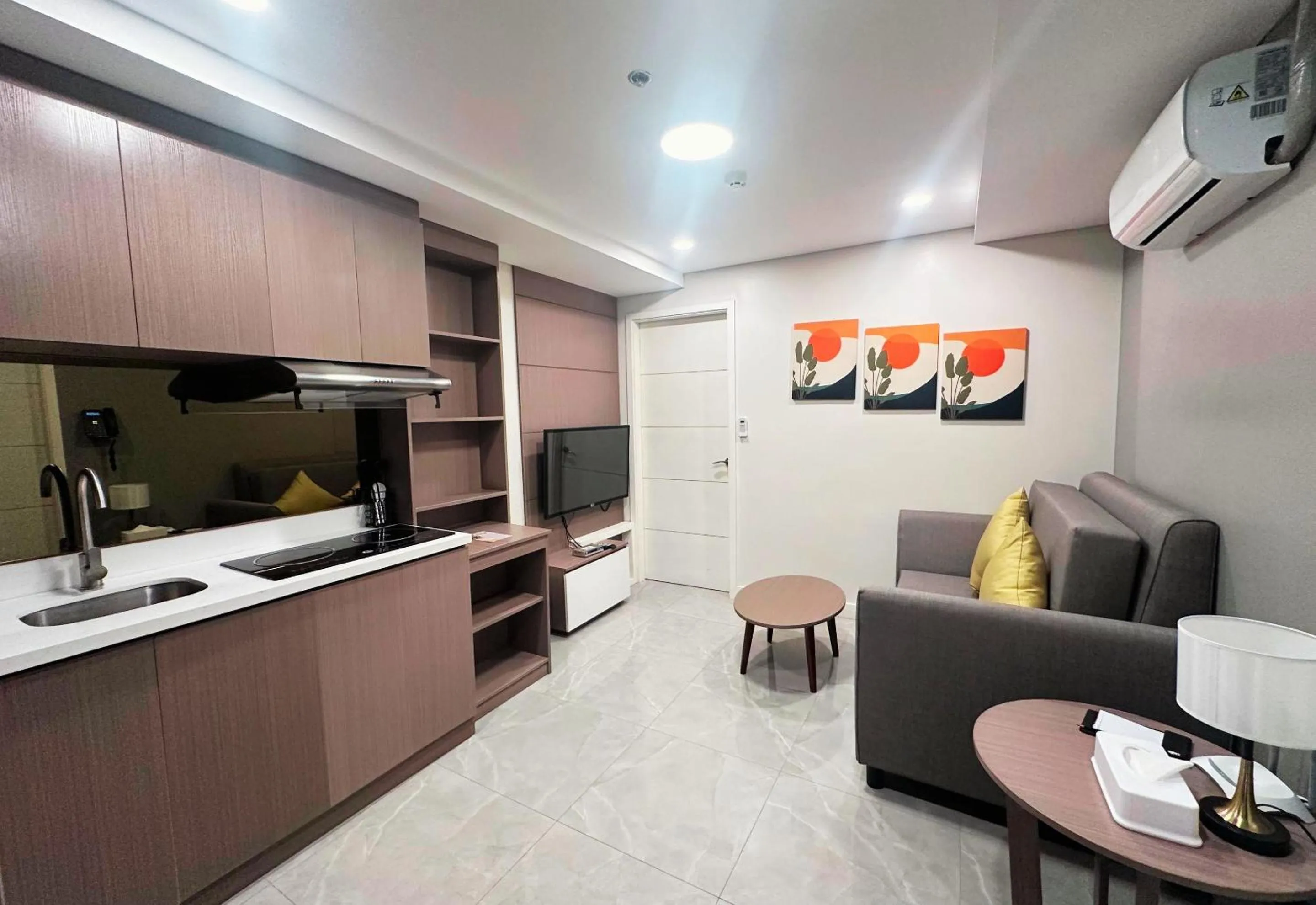 TV and multimedia in Hayat Sky Towers