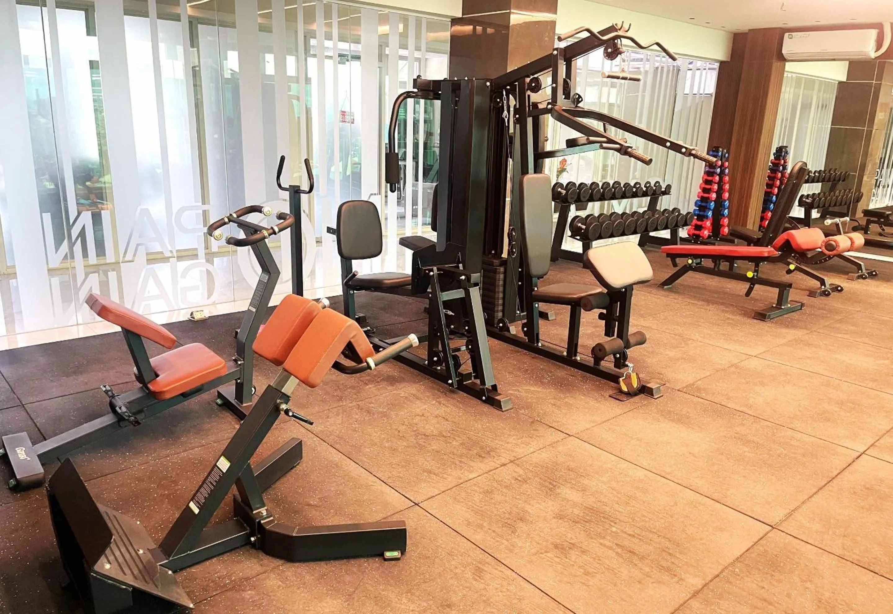 Fitness centre/facilities in Hayat Sky Towers