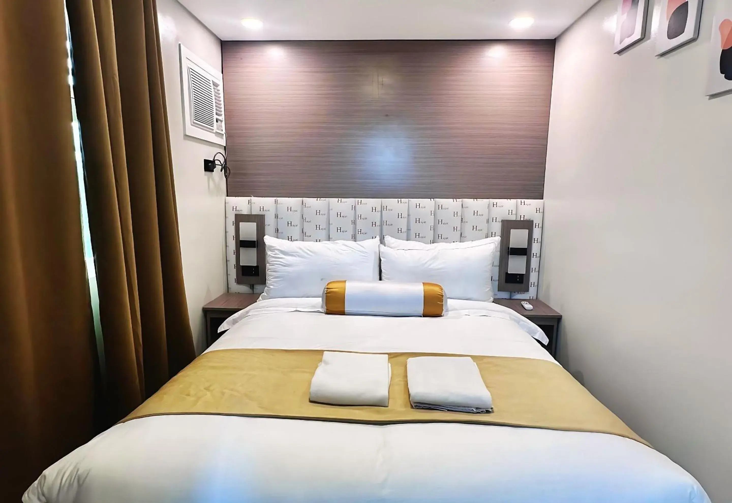 Deluxe Double Room in Hayat Sky Towers Deluxe Double Room in Hayat Sky Towers