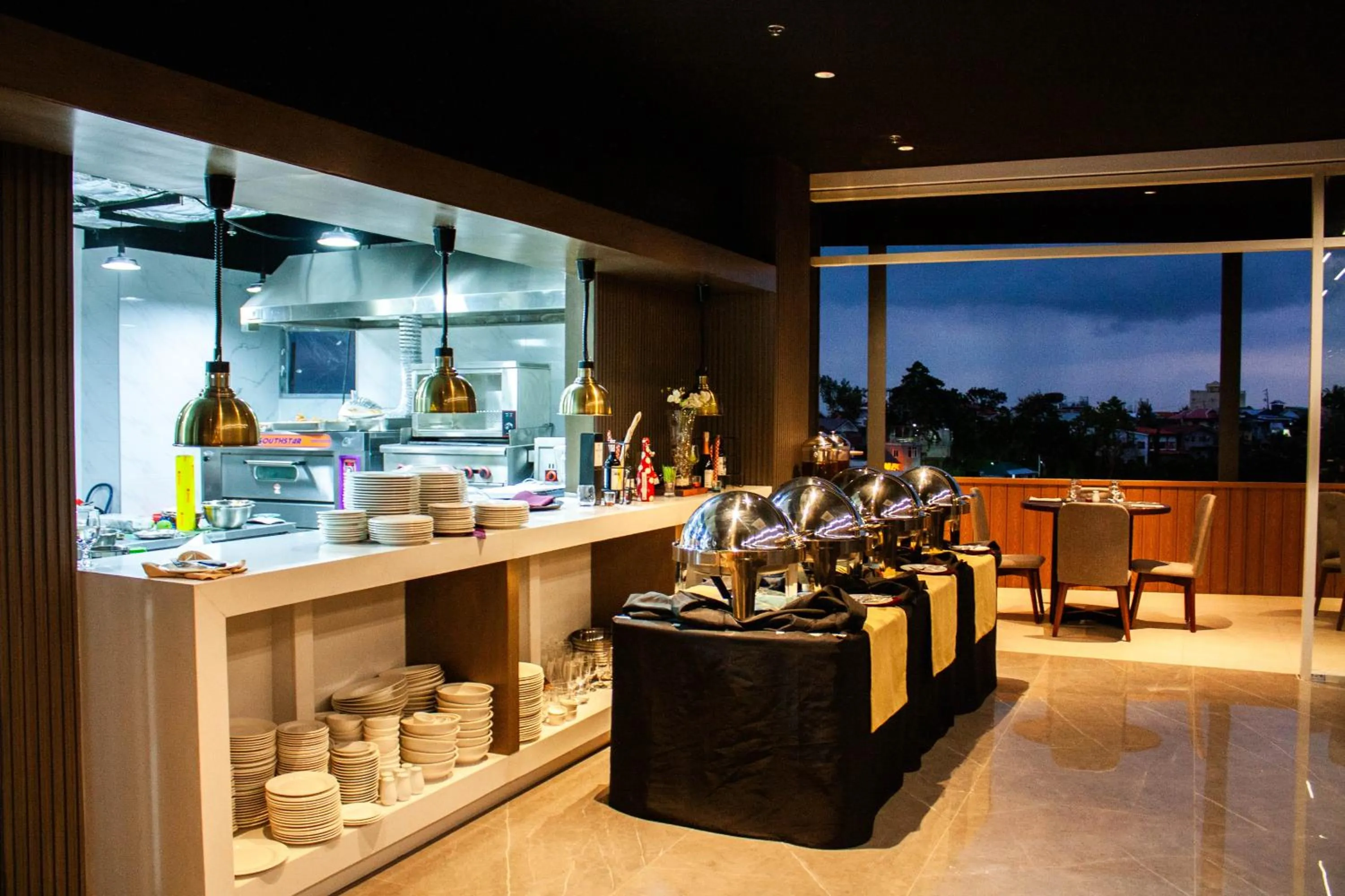 Food and drinks in Hayat Sky Towers