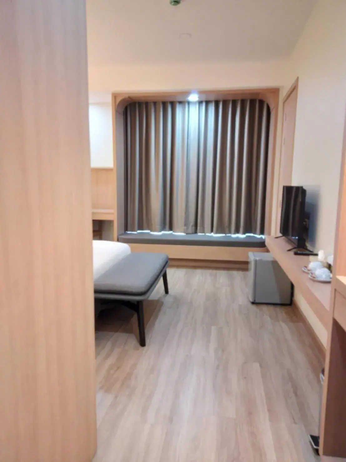 Photo of the whole room, Bed in Mayflower Grande Suite Hotel Photo of the whole room, Bed in Mayflower Grande Suite Hotel