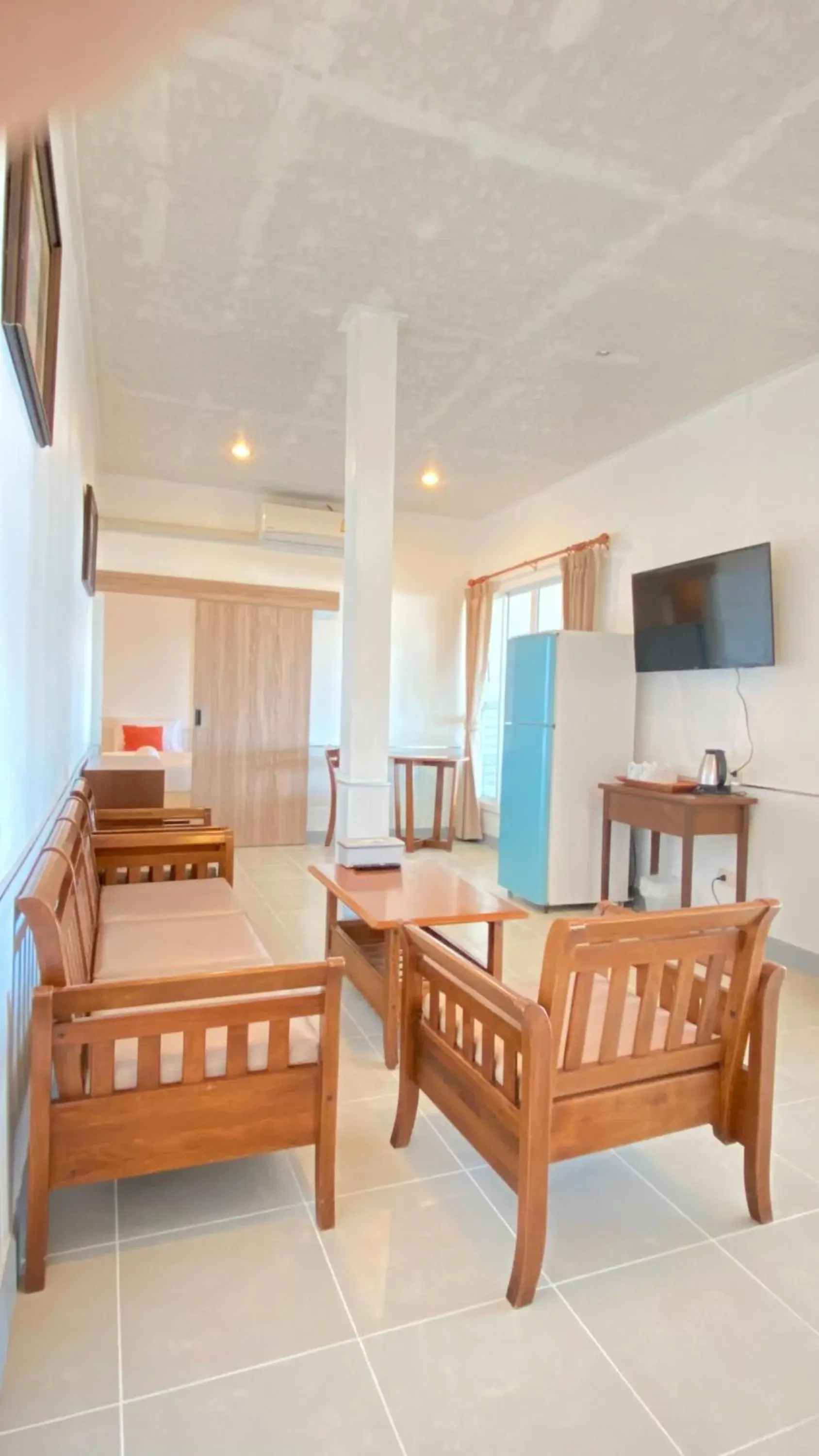 Living room, Bed in Laemsing Natural Beach Resort Living room, Bed in Laemsing Natural Beach Resort