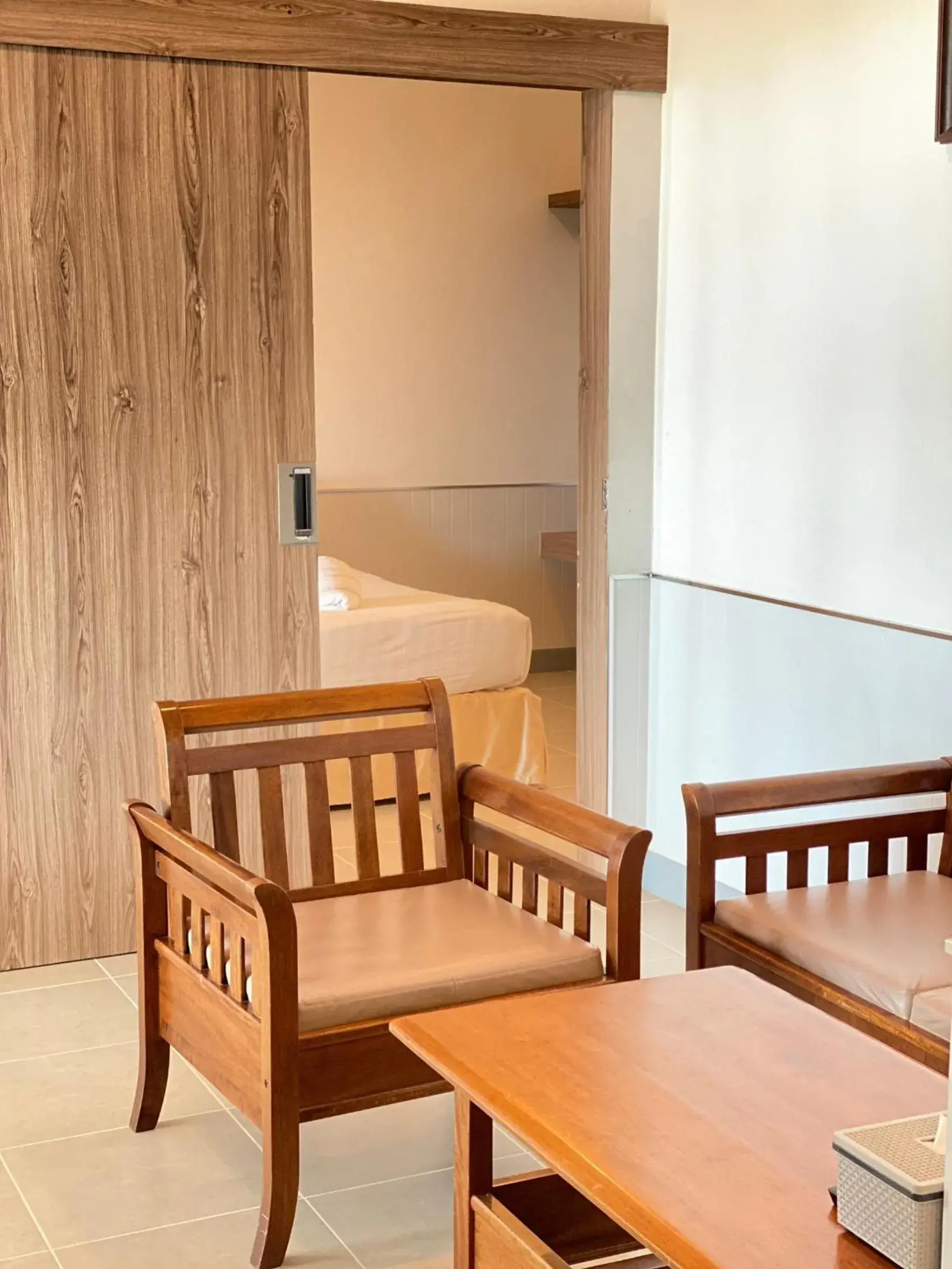 Living room in Laemsing Natural Beach Resort Living room in Laemsing Natural Beach Resort