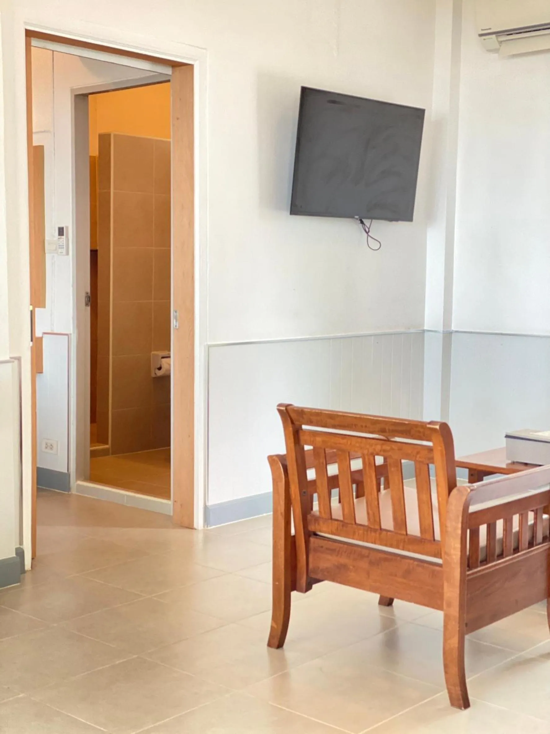 Living room in Laemsing Natural Beach Resort