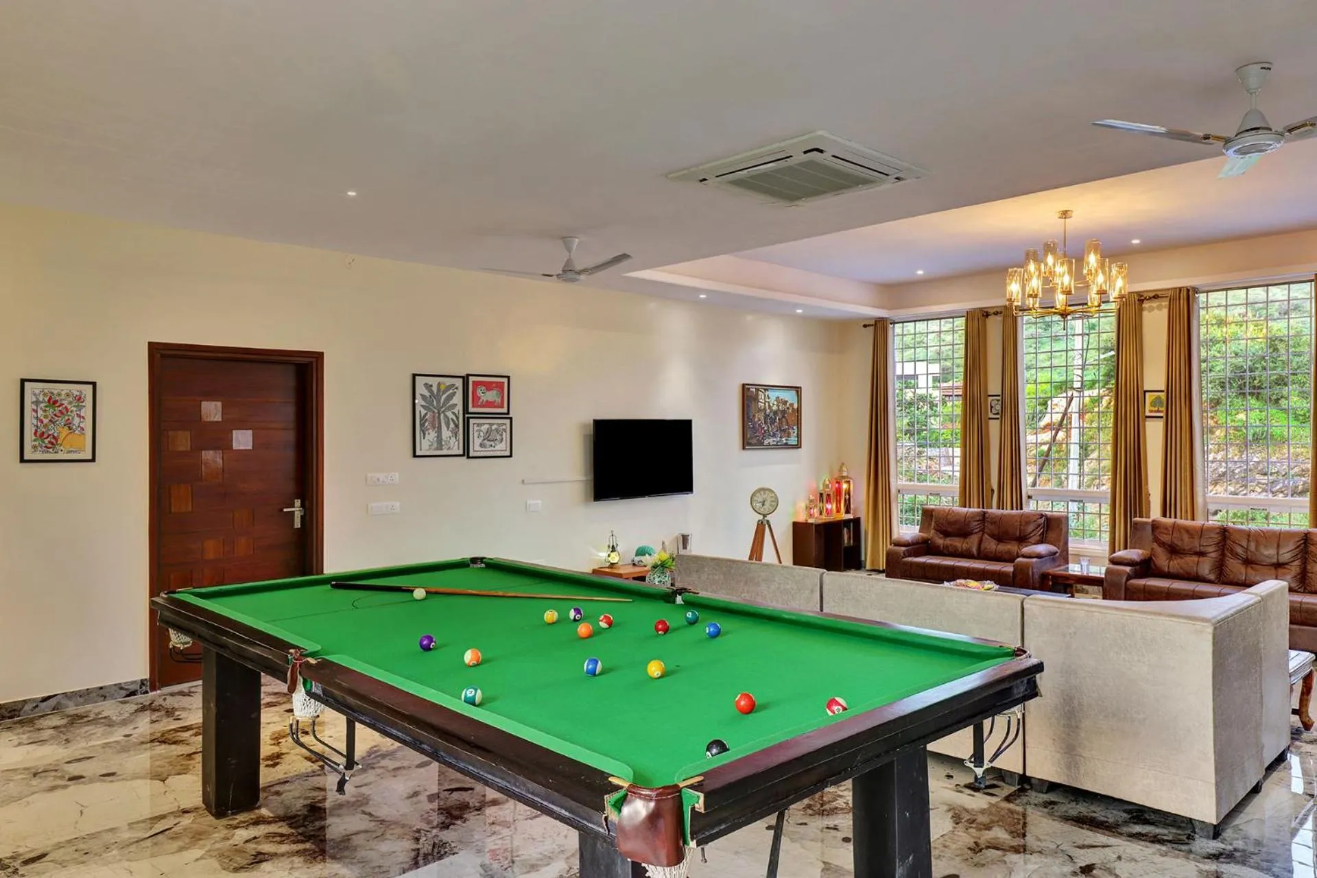 StayVista's Tryst with Valleys - Hill-View Villa with Private Pool, Jacuzzi & Games Room