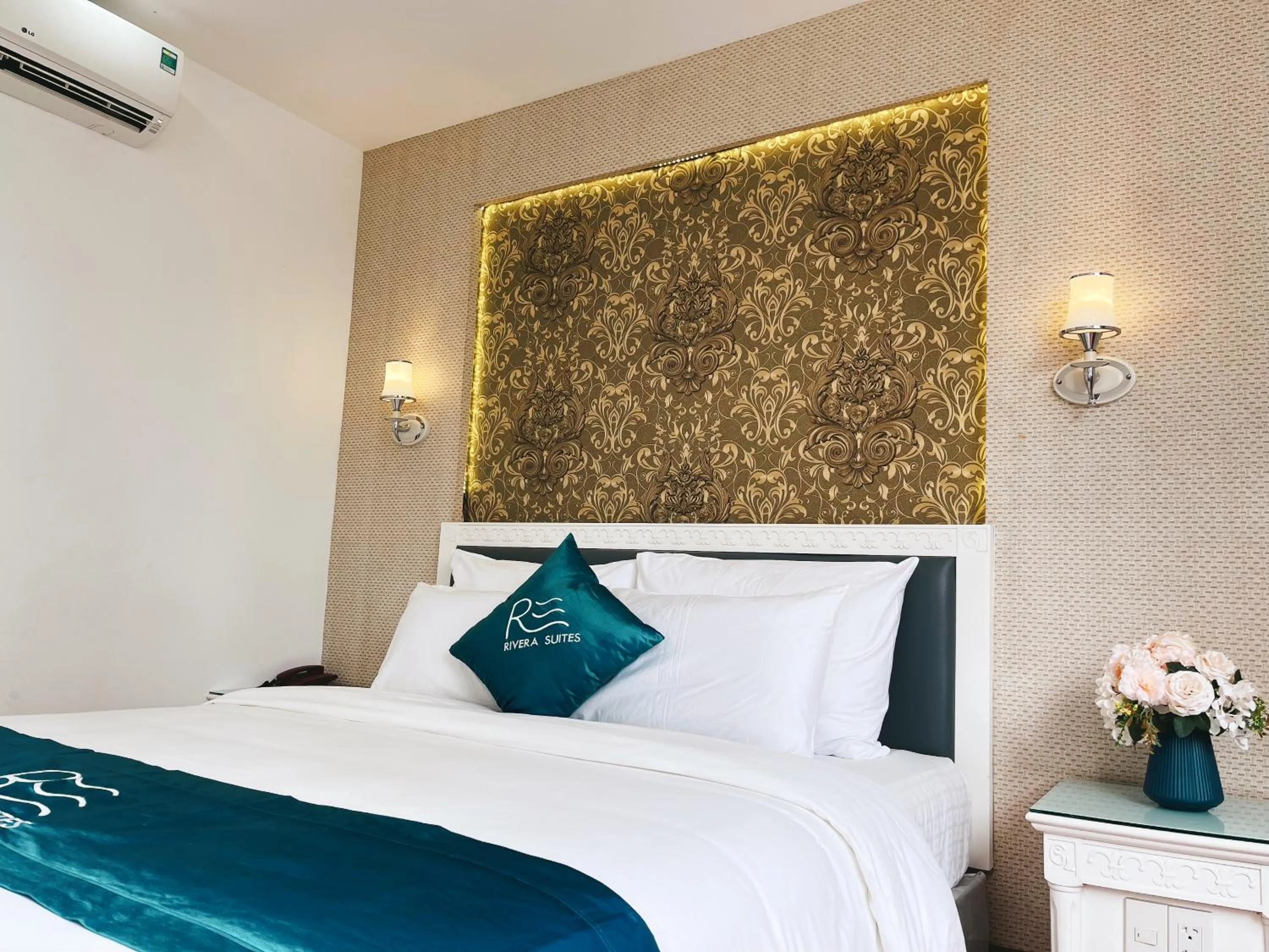 Bed in Rivera Boutique Hotel