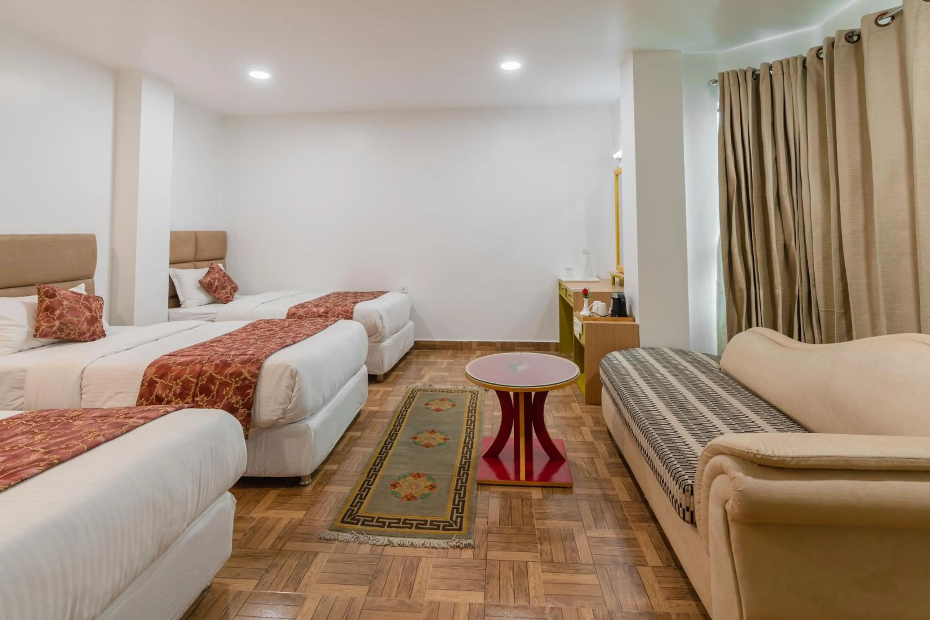 Photo of the whole room, Bed in Hotel Ratnasambhava