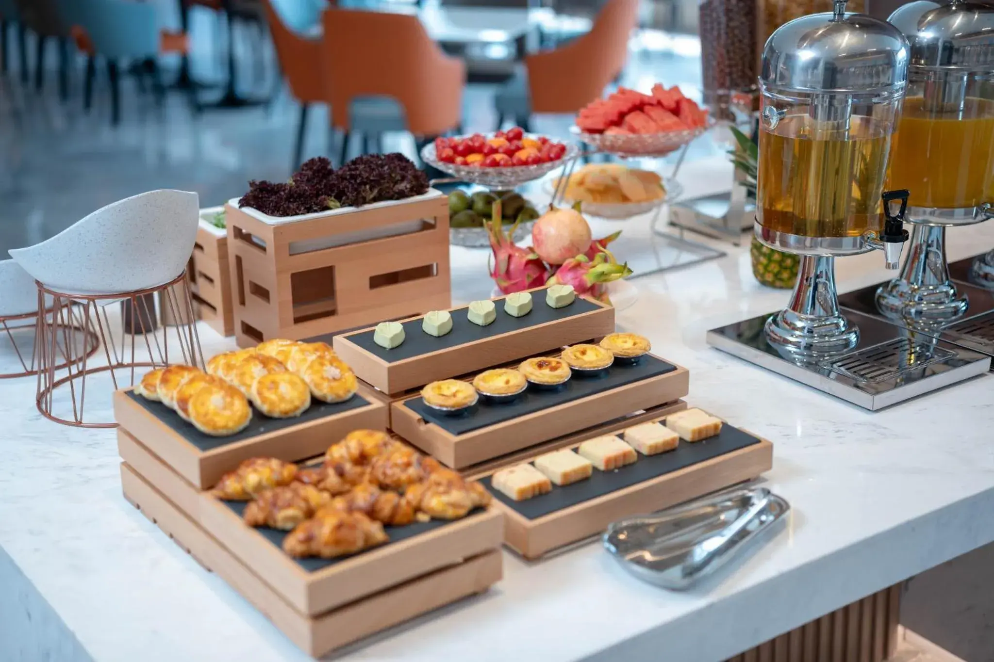 Restaurant/places to eat in Holiday Inn Express Suzhou Shihu University Town Restaurant/places to eat in Holiday Inn Express Suzhou Shihu University Town