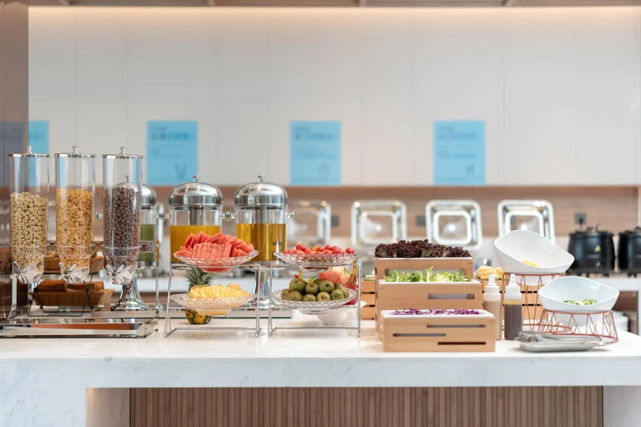 Restaurant/places to eat in Holiday Inn Express Suzhou Shihu University Town Restaurant/places to eat in Holiday Inn Express Suzhou Shihu University Town