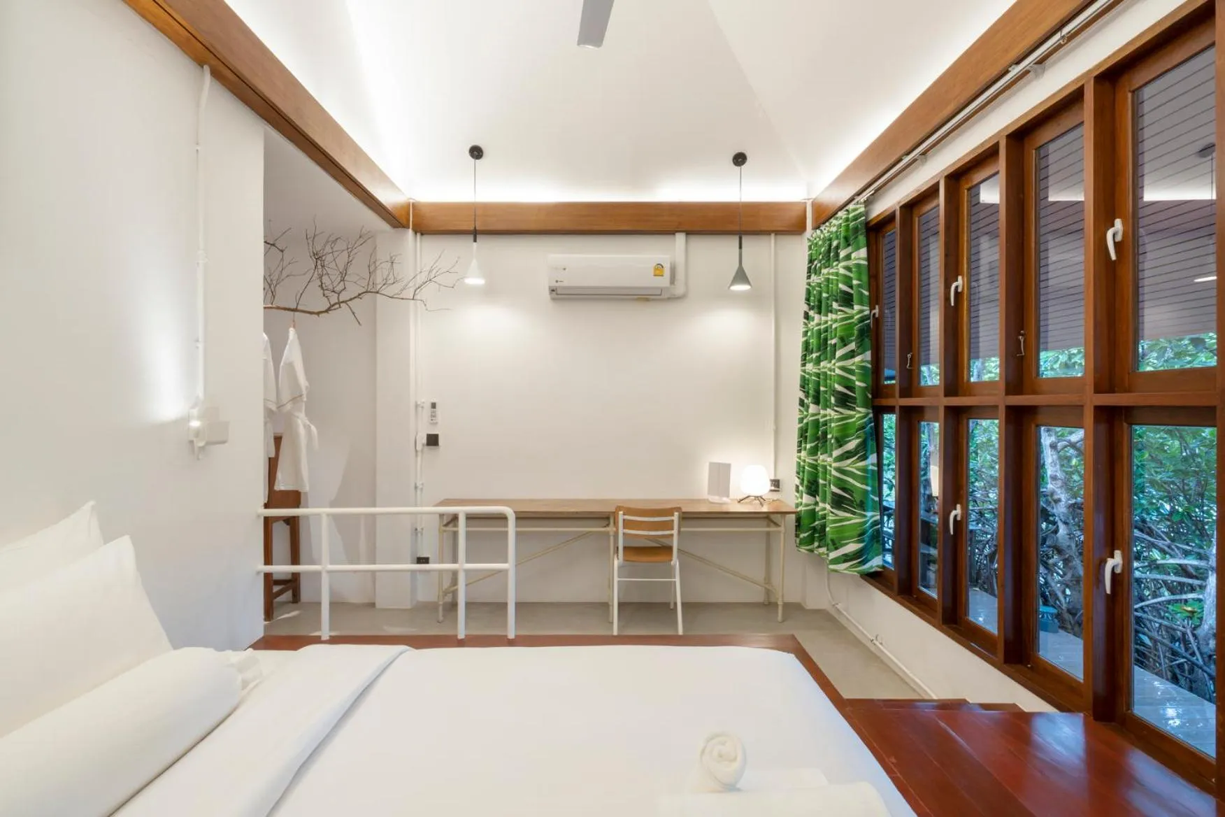 Photo of the whole room, Bed in Phrip Phri Luxury Pool Villas