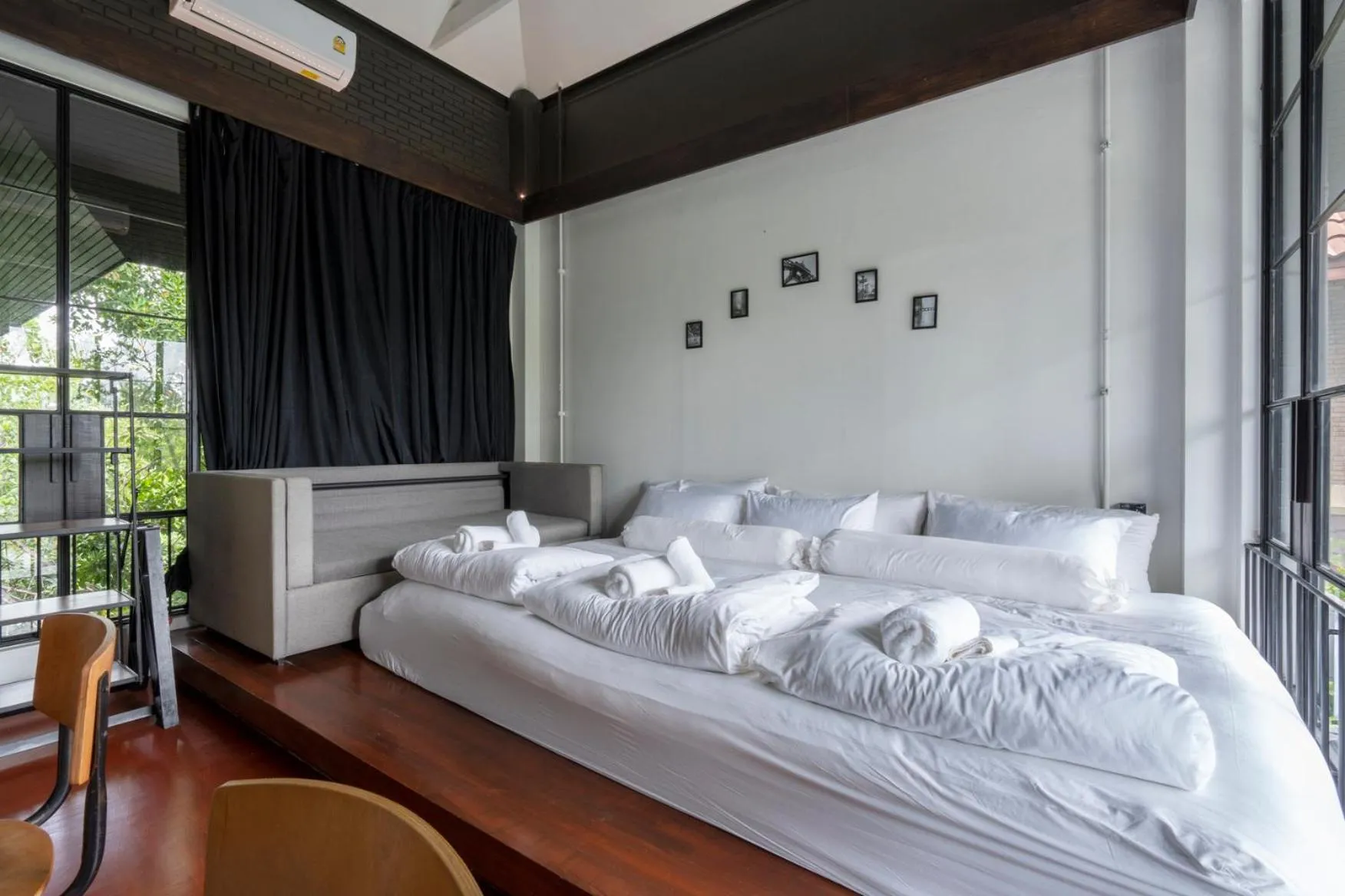 Bedroom, Bed in Phrip Phri Luxury Pool Villas