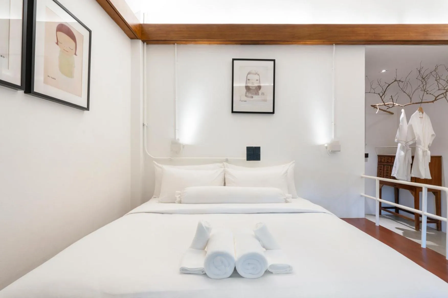 Bed in Phrip Phri Luxury Pool Villas