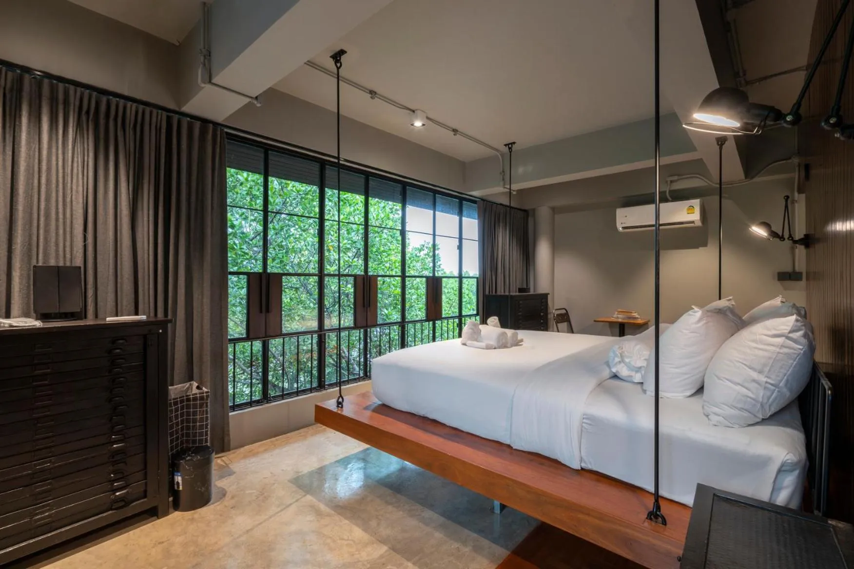 Bedroom, Bed in Phrip Phri Luxury Pool Villas
