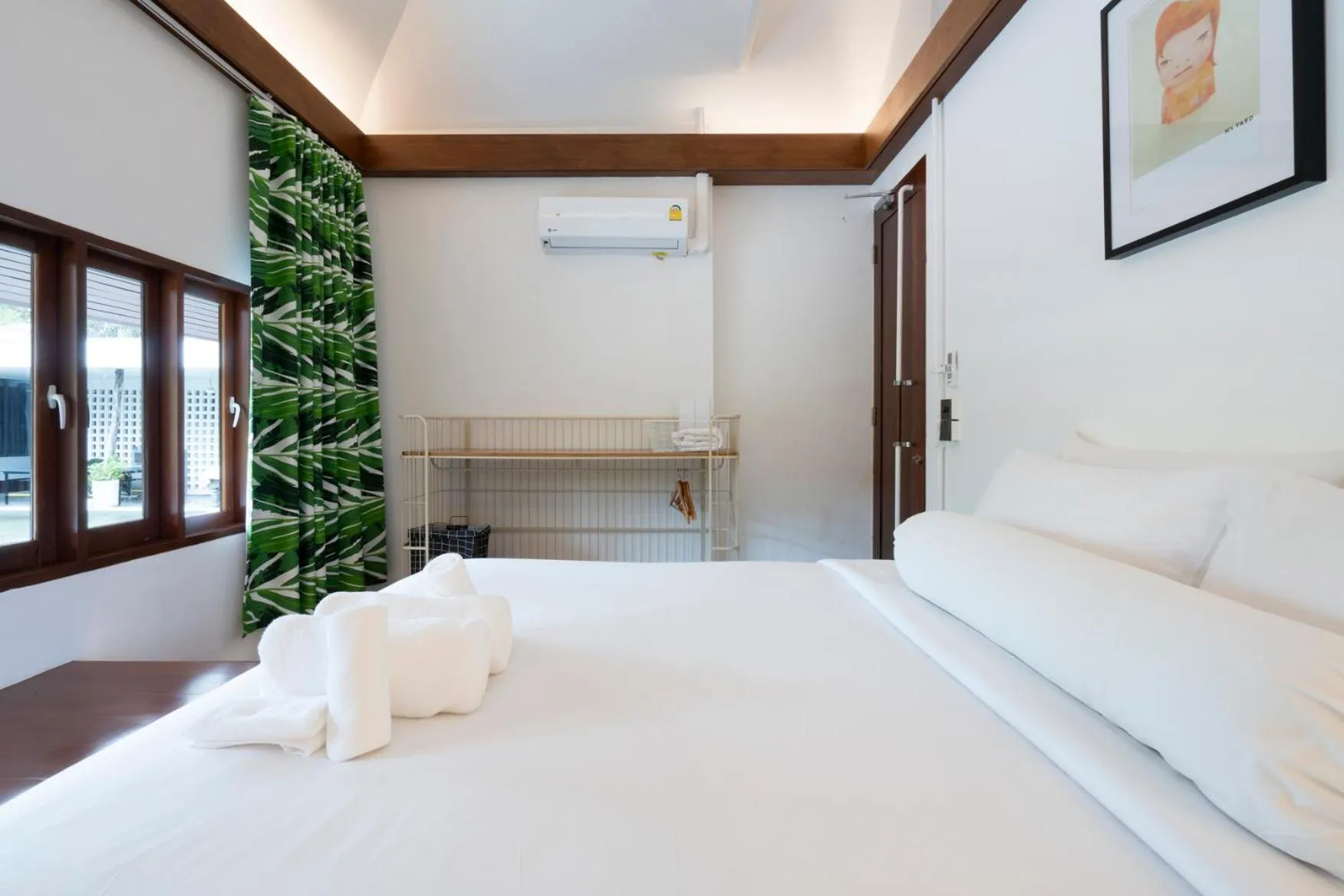 Bed in Phrip Phri Luxury Pool Villas