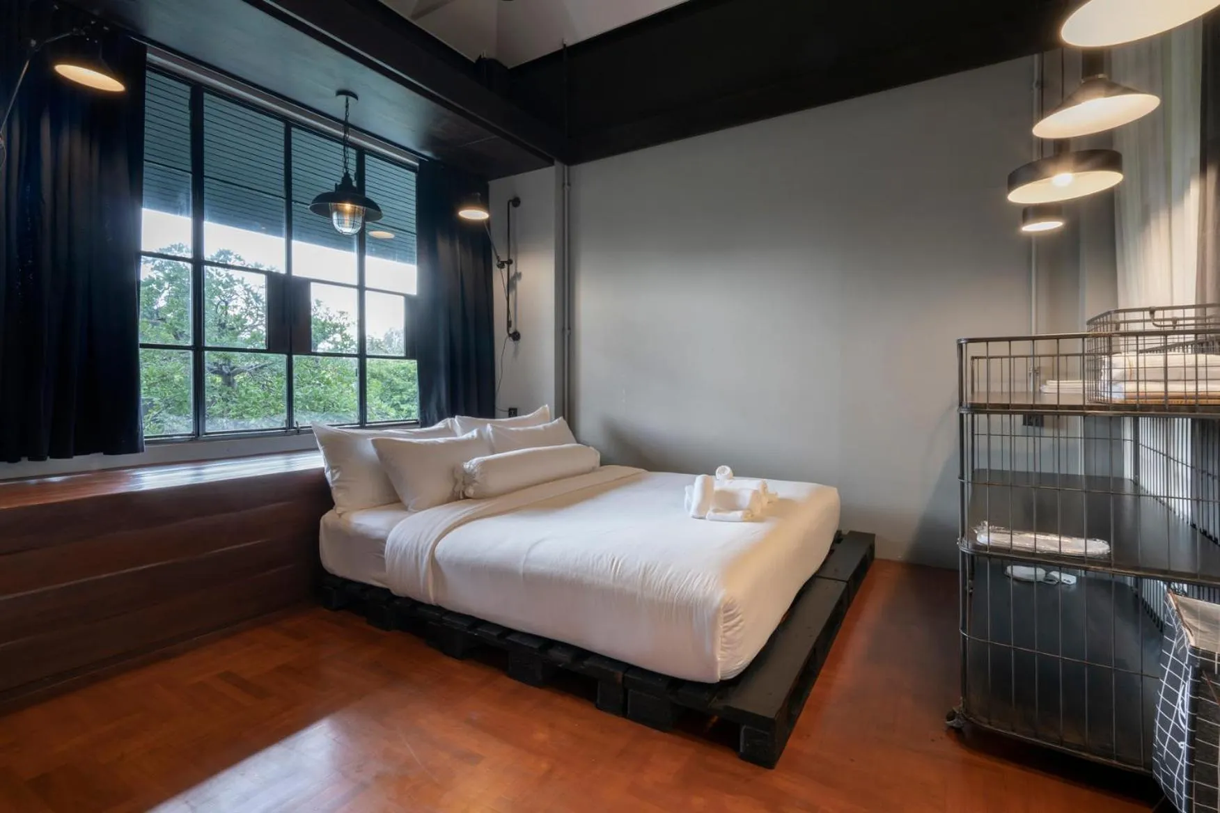 Bedroom, Bed in Phrip Phri Luxury Pool Villas