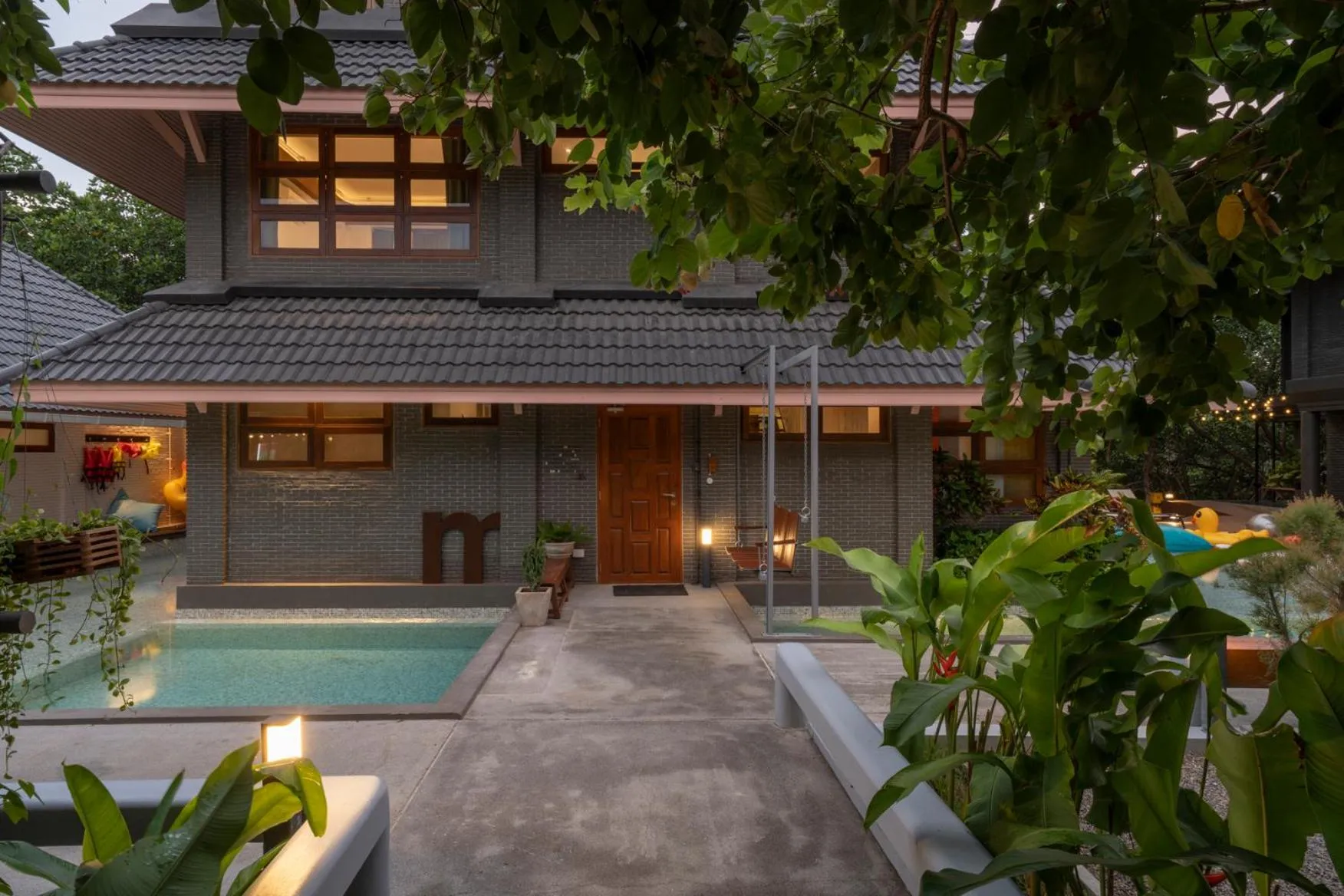 Swimming pool in Phrip Phri Luxury Pool Villas