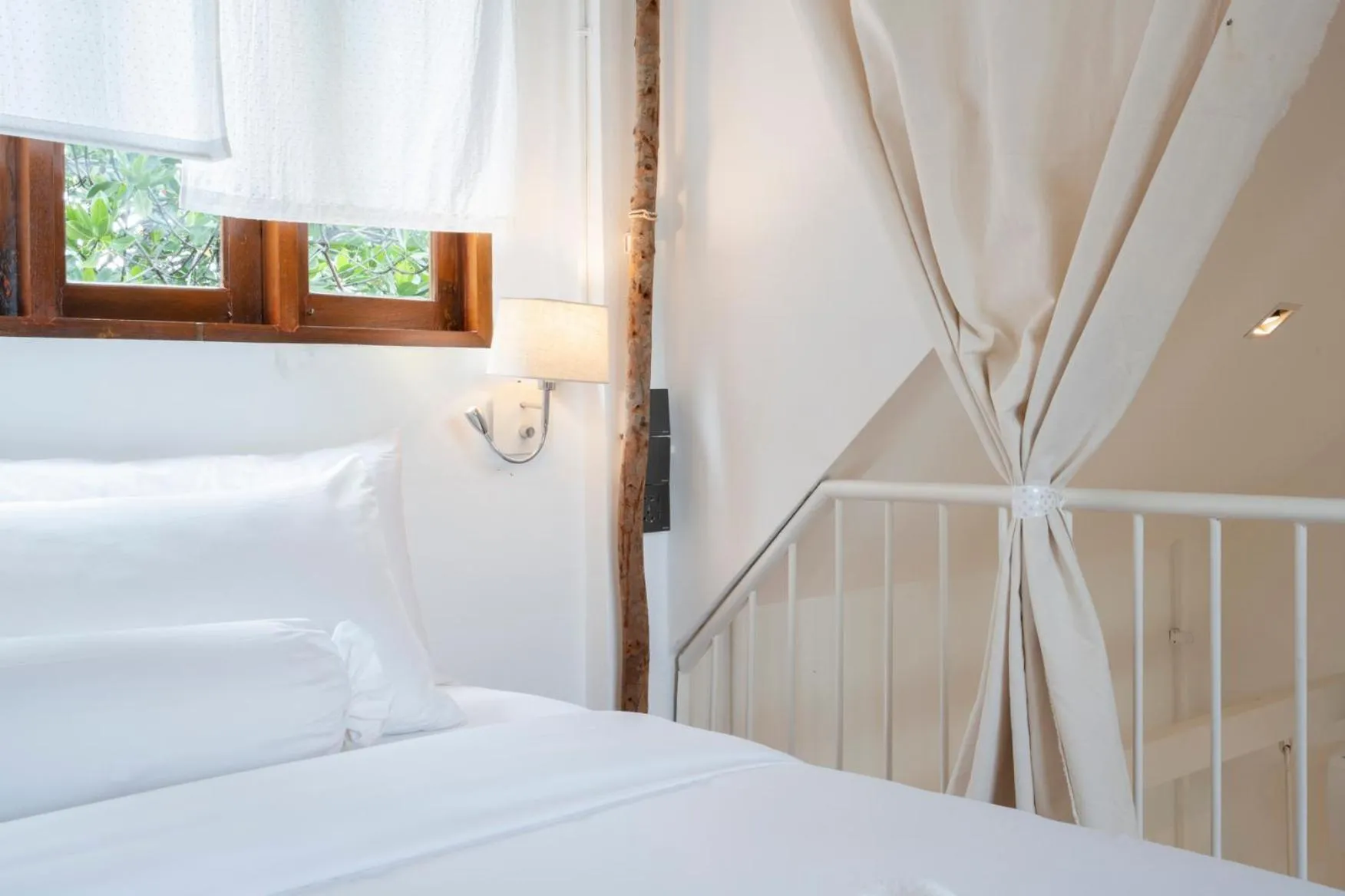 Bedroom, Bed in Phrip Phri Luxury Pool Villas