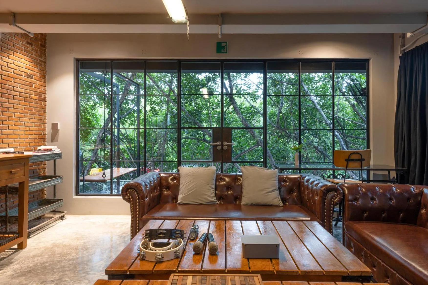 Living room in Phrip Phri Luxury Pool Villas