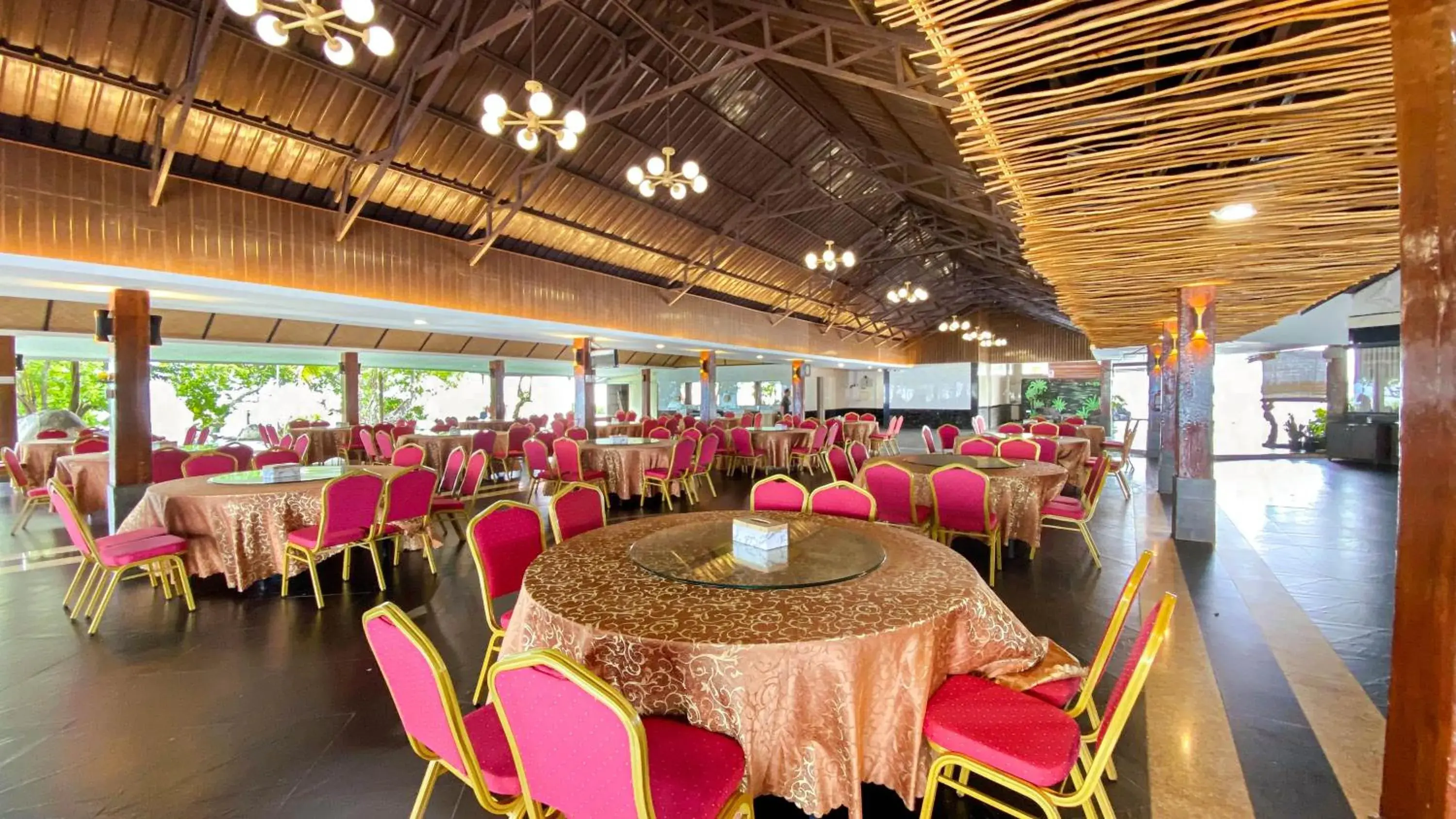 Restaurant/places to eat in Agro Hotel Bintan Restaurant/places to eat in Agro Hotel Bintan