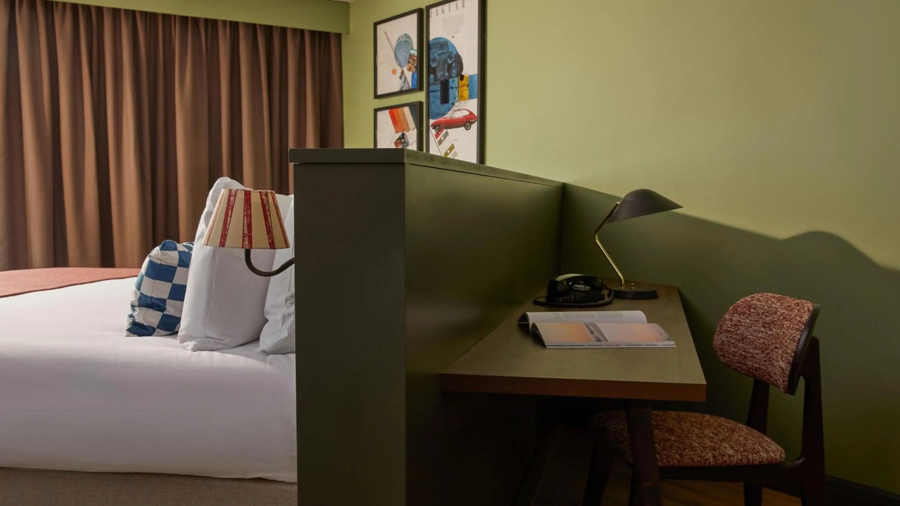 Photo of the whole room, Bed in Hotel Indigo Coventry by IHG