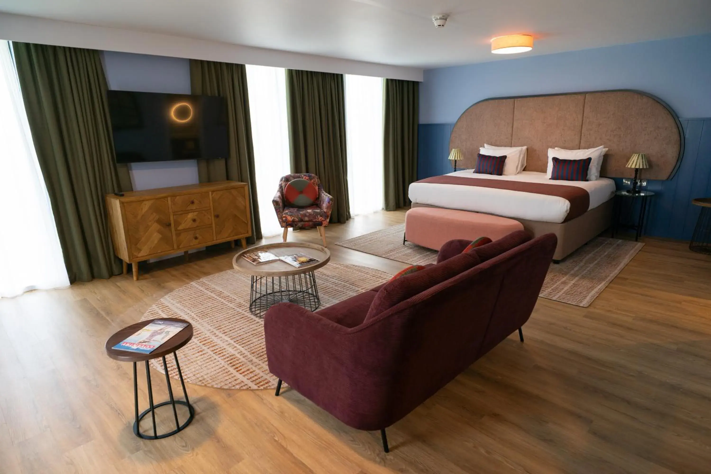 Bedroom in Hotel Indigo Coventry