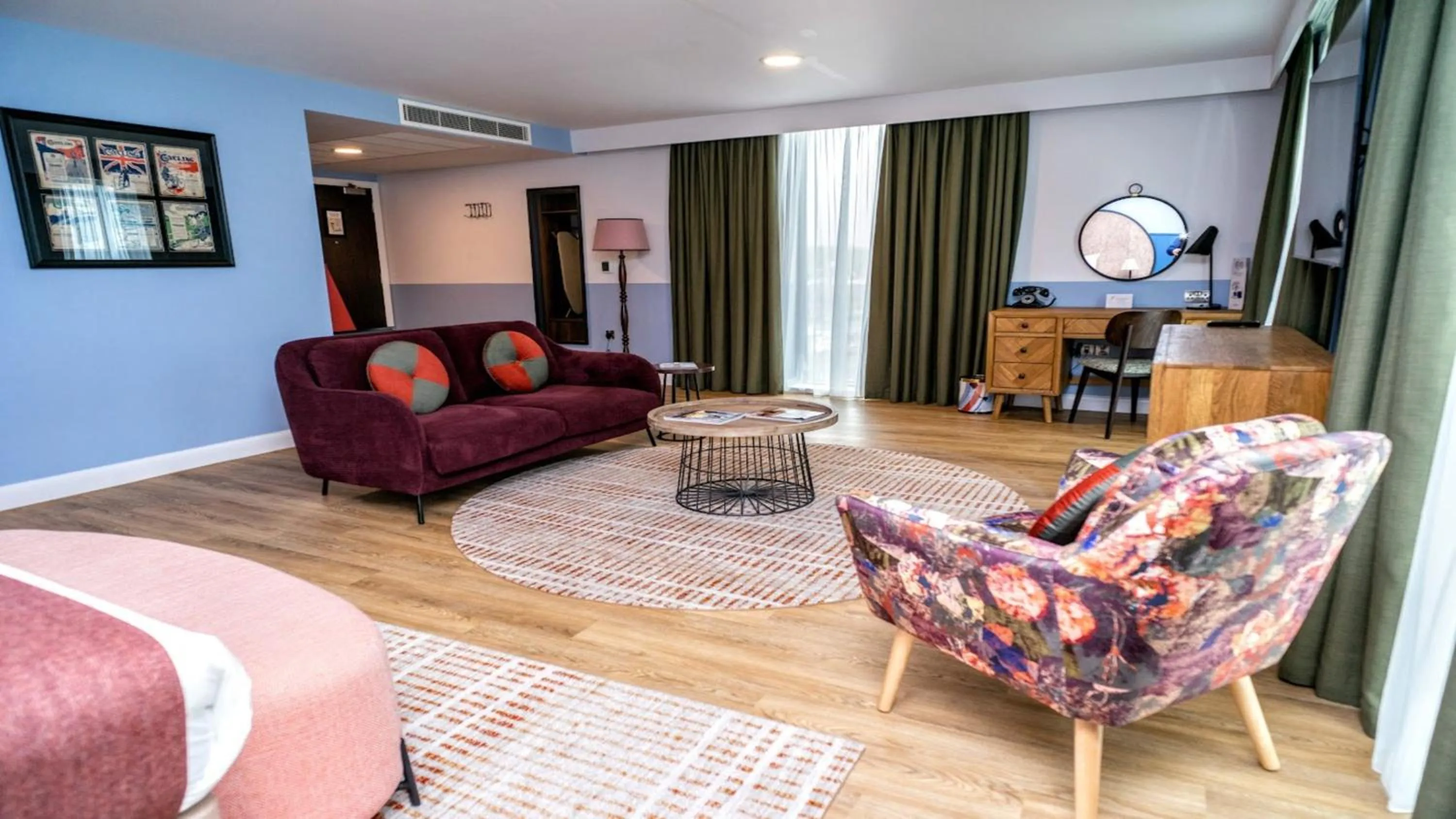 Photo of the whole room in Hotel Indigo Coventry by IHG