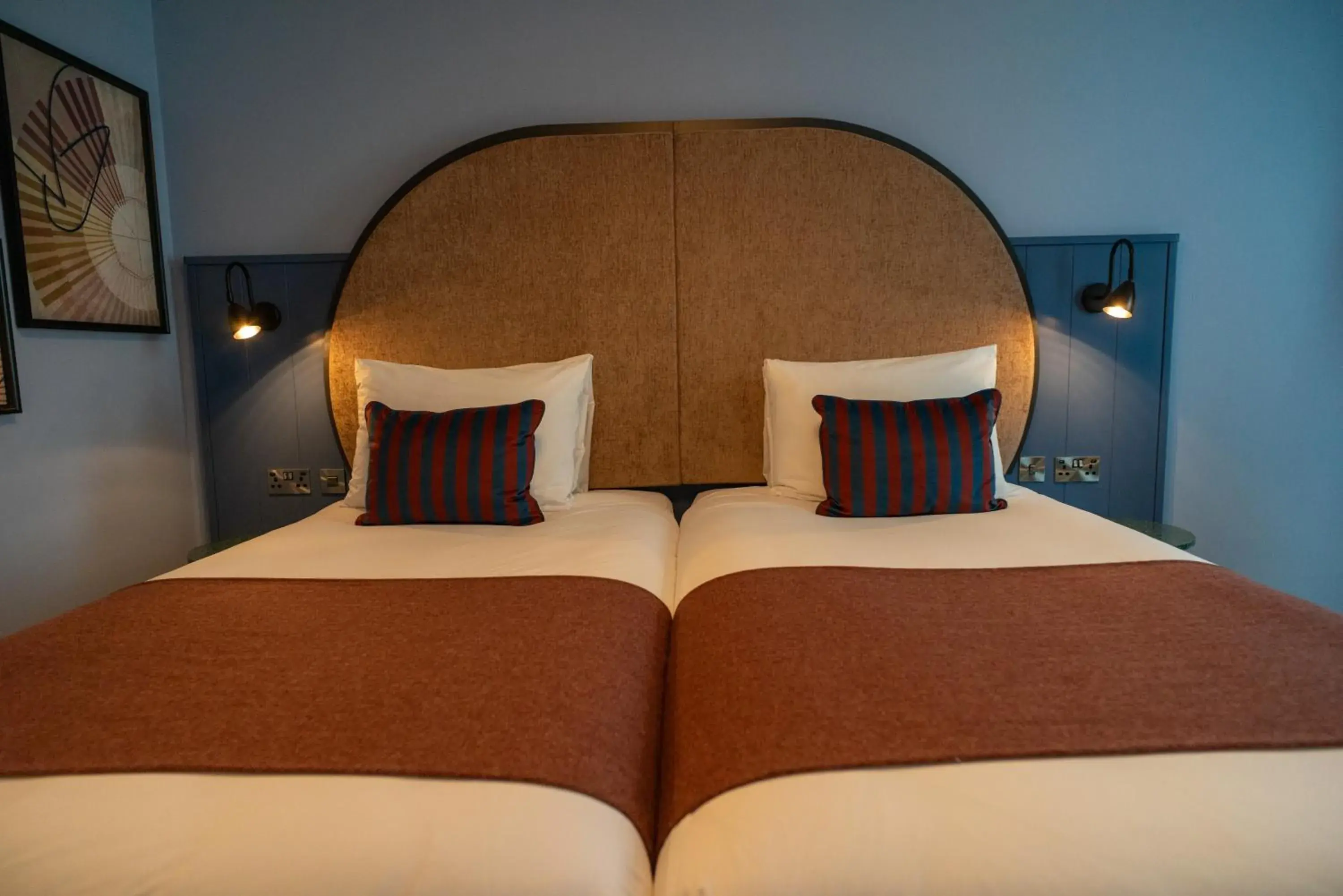 Bedroom, Bed in Hotel Indigo Coventry