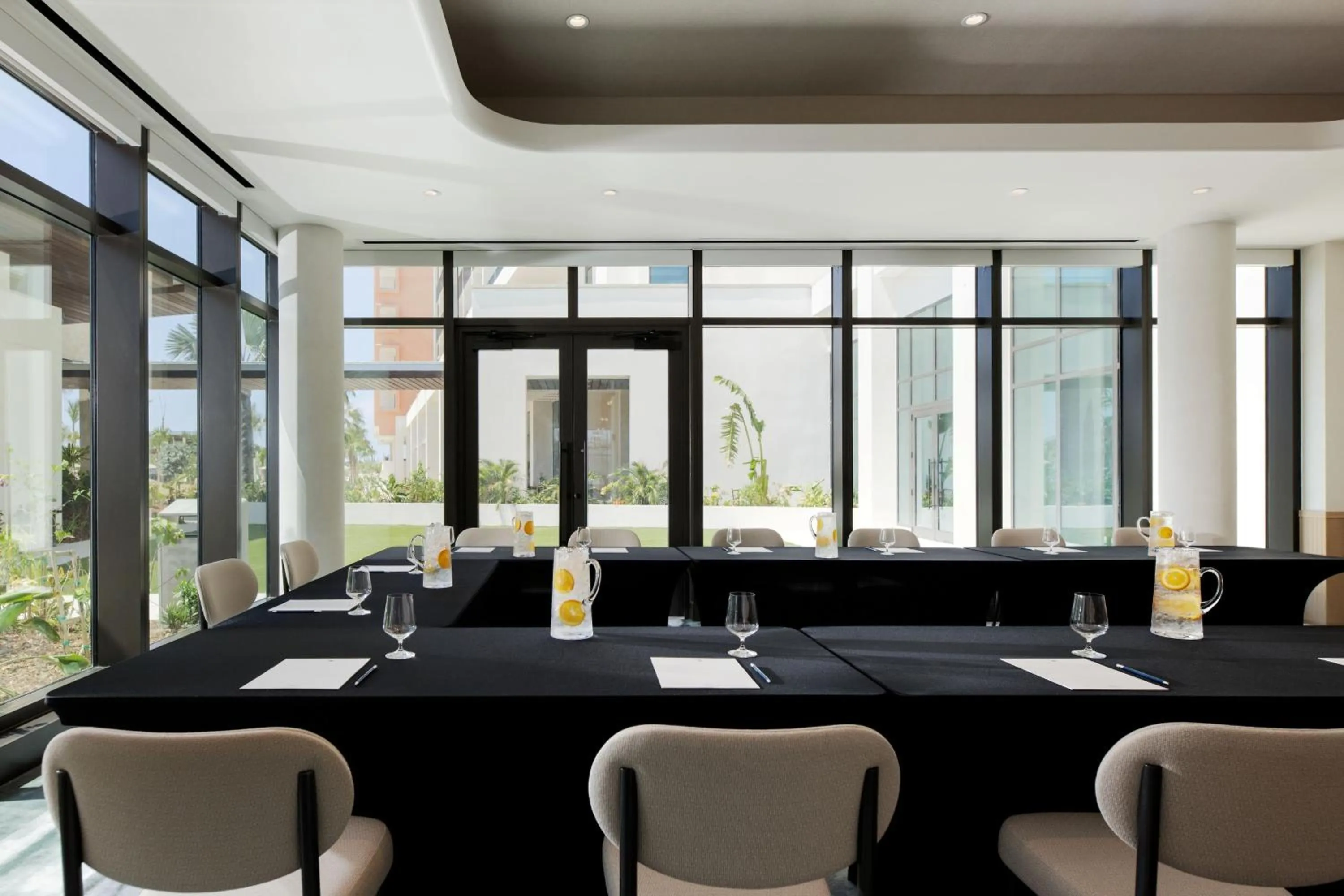 Meeting/conference room in Hotel Indigo Grand Cayman by IHG