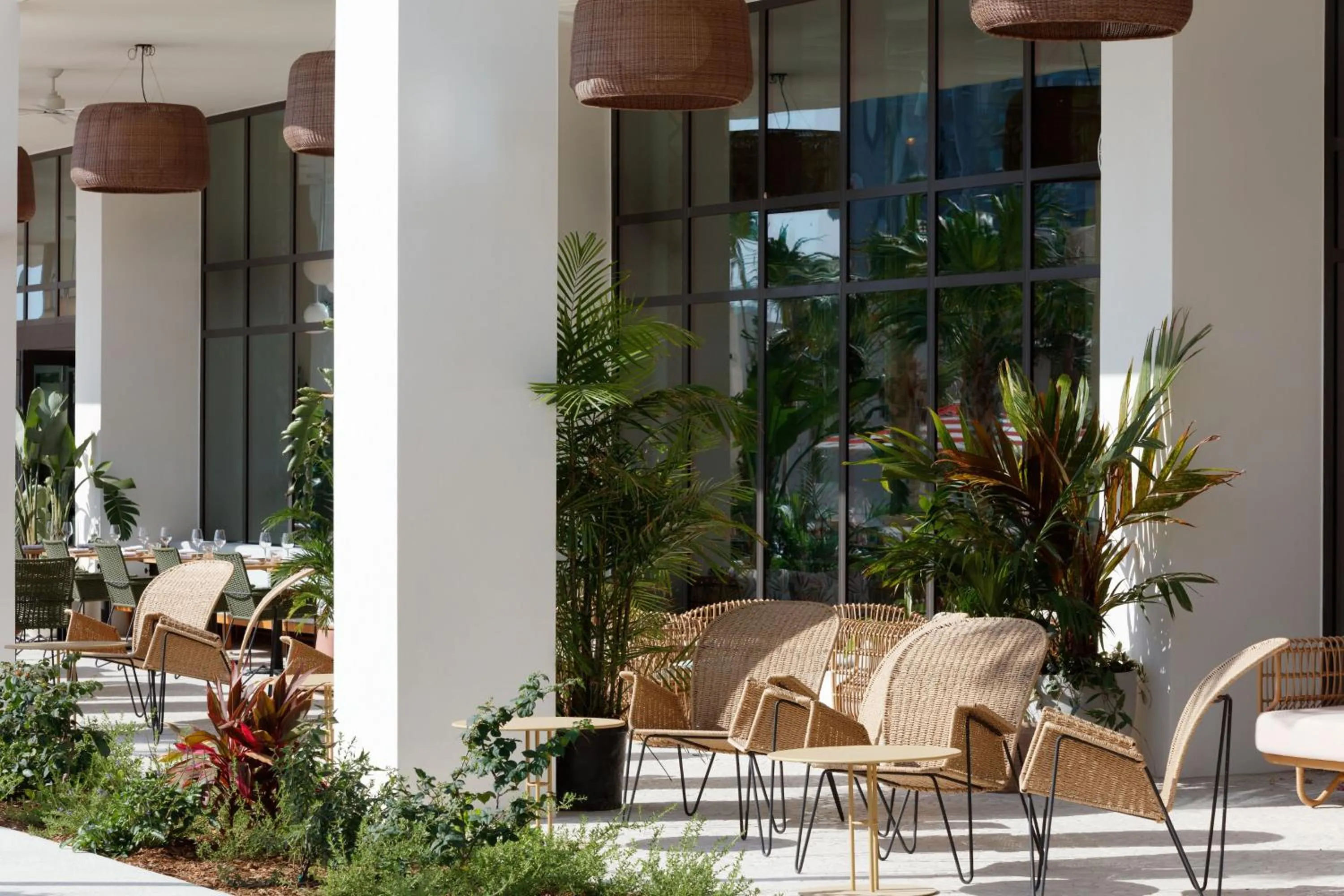 Restaurant/places to eat in Hotel Indigo Grand Cayman by IHG