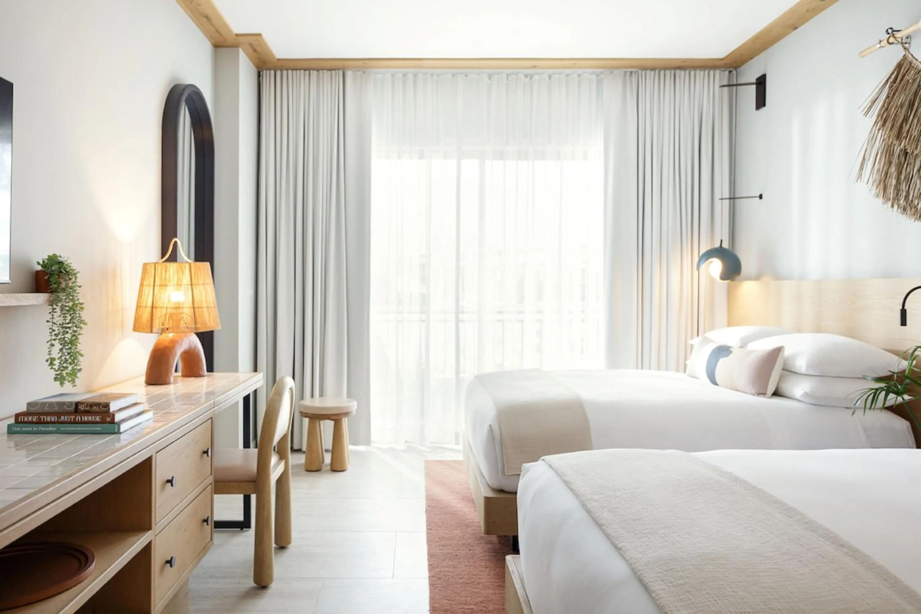 Photo of the whole room, Bed in Hotel Indigo Grand Cayman by IHG