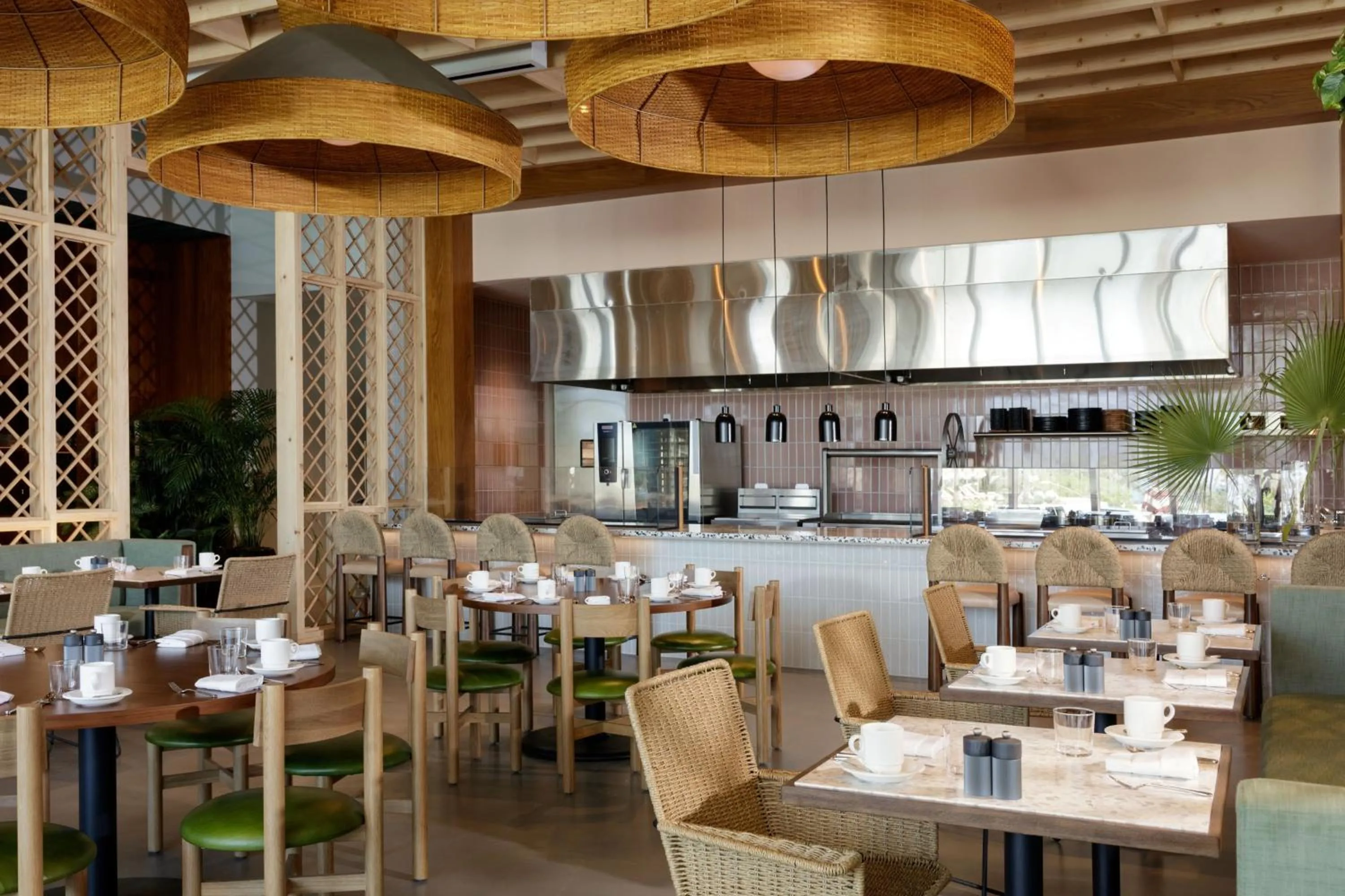 Restaurant/places to eat in Hotel Indigo Grand Cayman by IHG