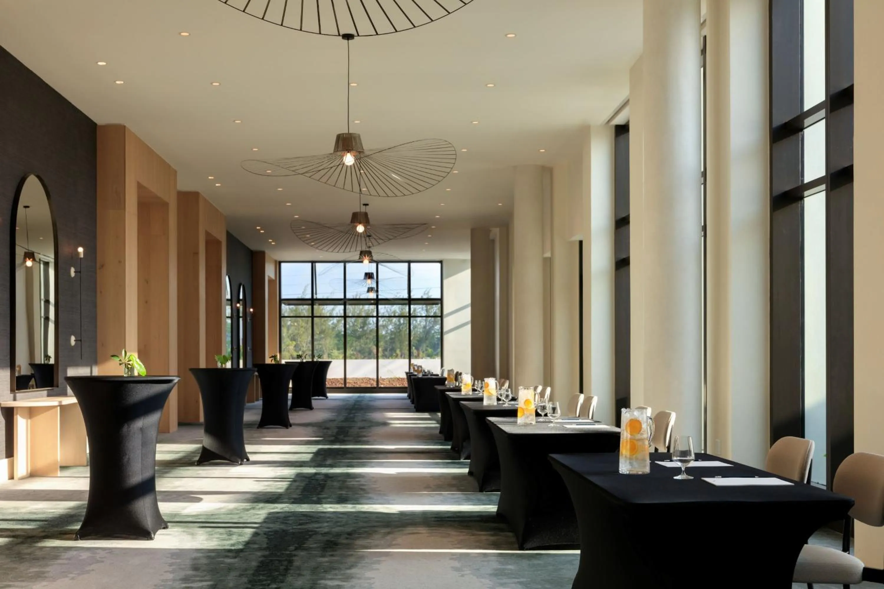 Meeting/conference room in Hotel Indigo Grand Cayman by IHG