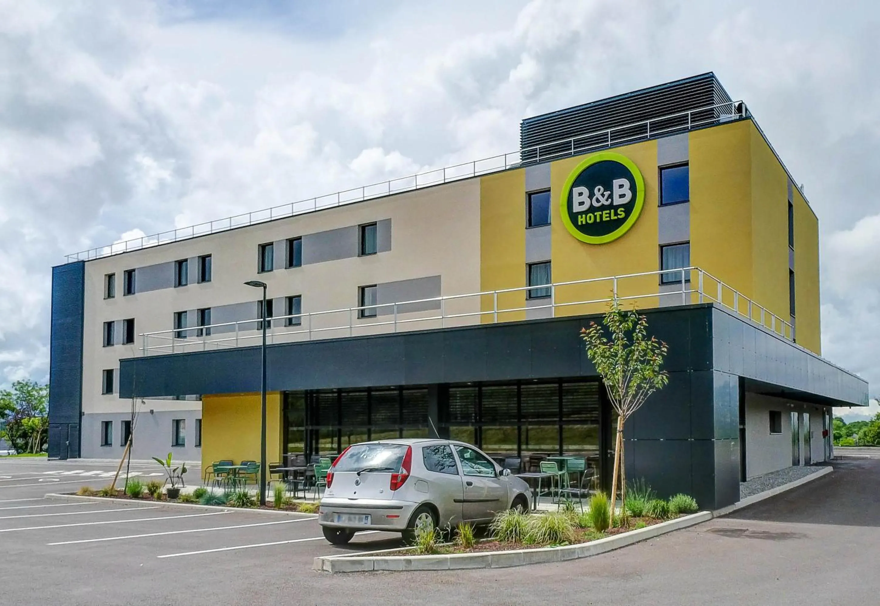 Property building in B&B HOTEL Besançon Valentin