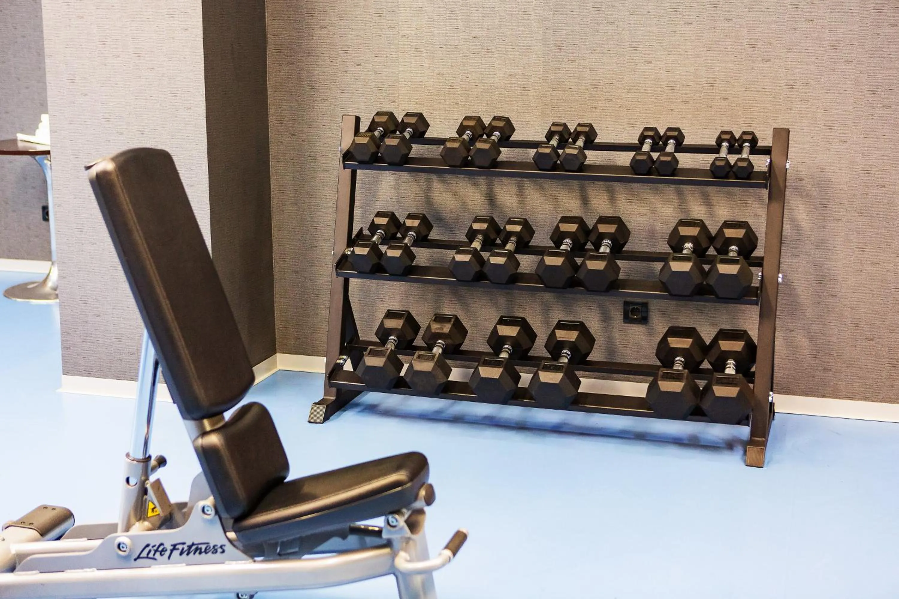 Fitness centre/facilities in Kings Park Hotel