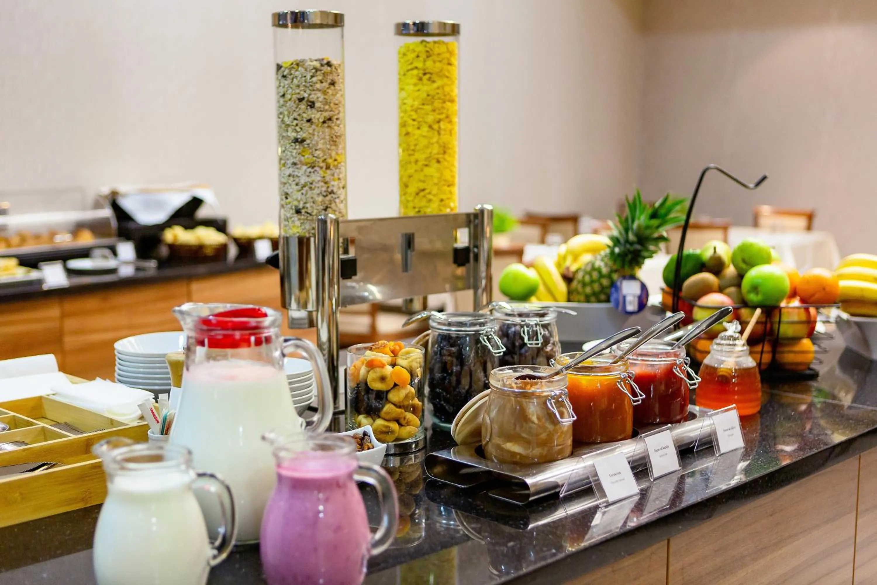 Restaurant/places to eat in Kings Park Hotel