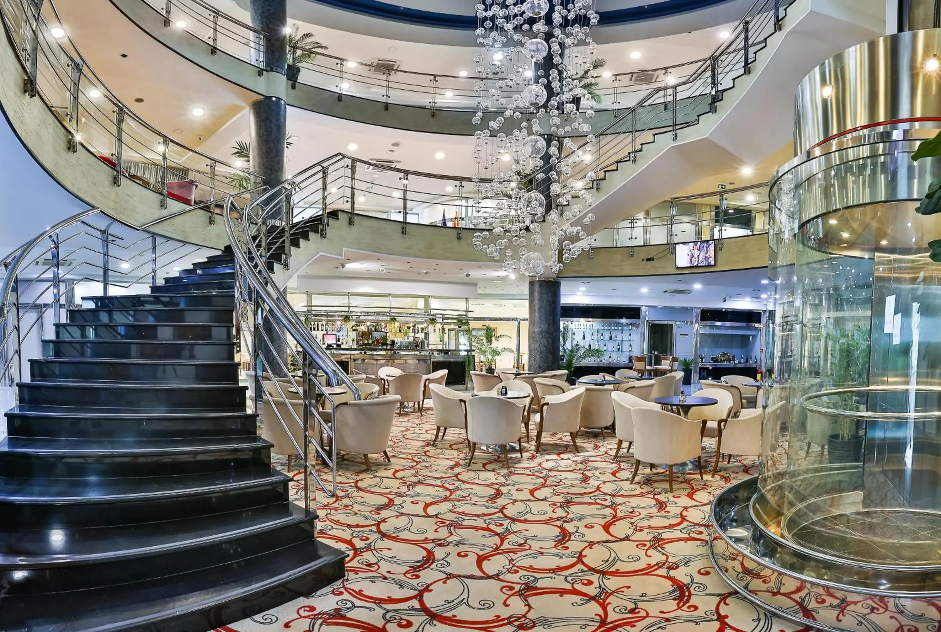 Lounge or bar in Kings Park Hotel Lounge or bar in Kings Park Hotel